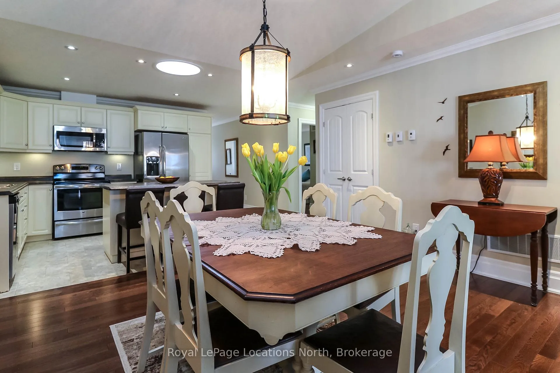 Photo 20 of 46 Garden Grove Crescent, Wasaga Beach — HOMEH
