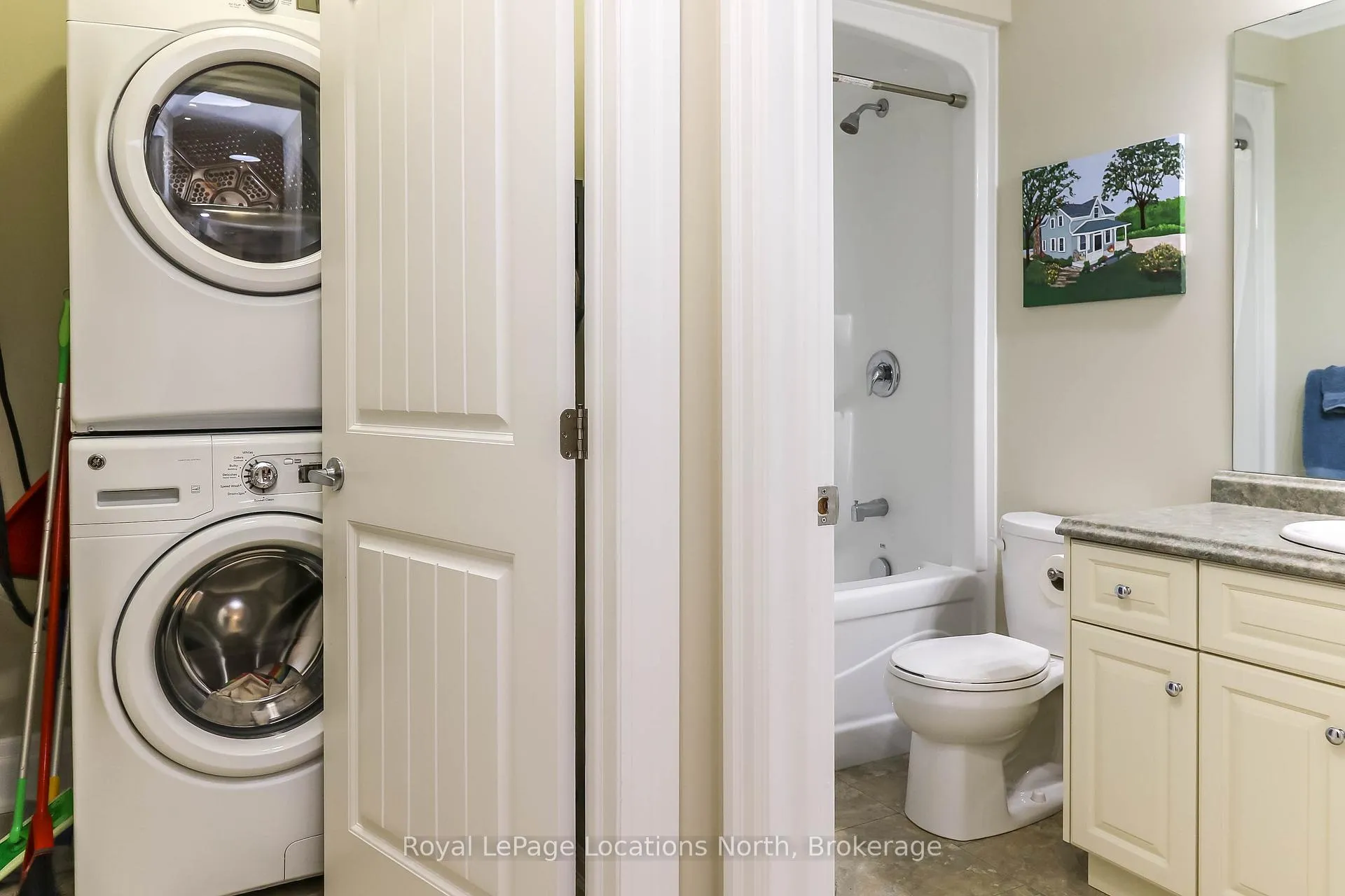 Photo 25 of 46 Garden Grove Crescent, Wasaga Beach — HOMEH