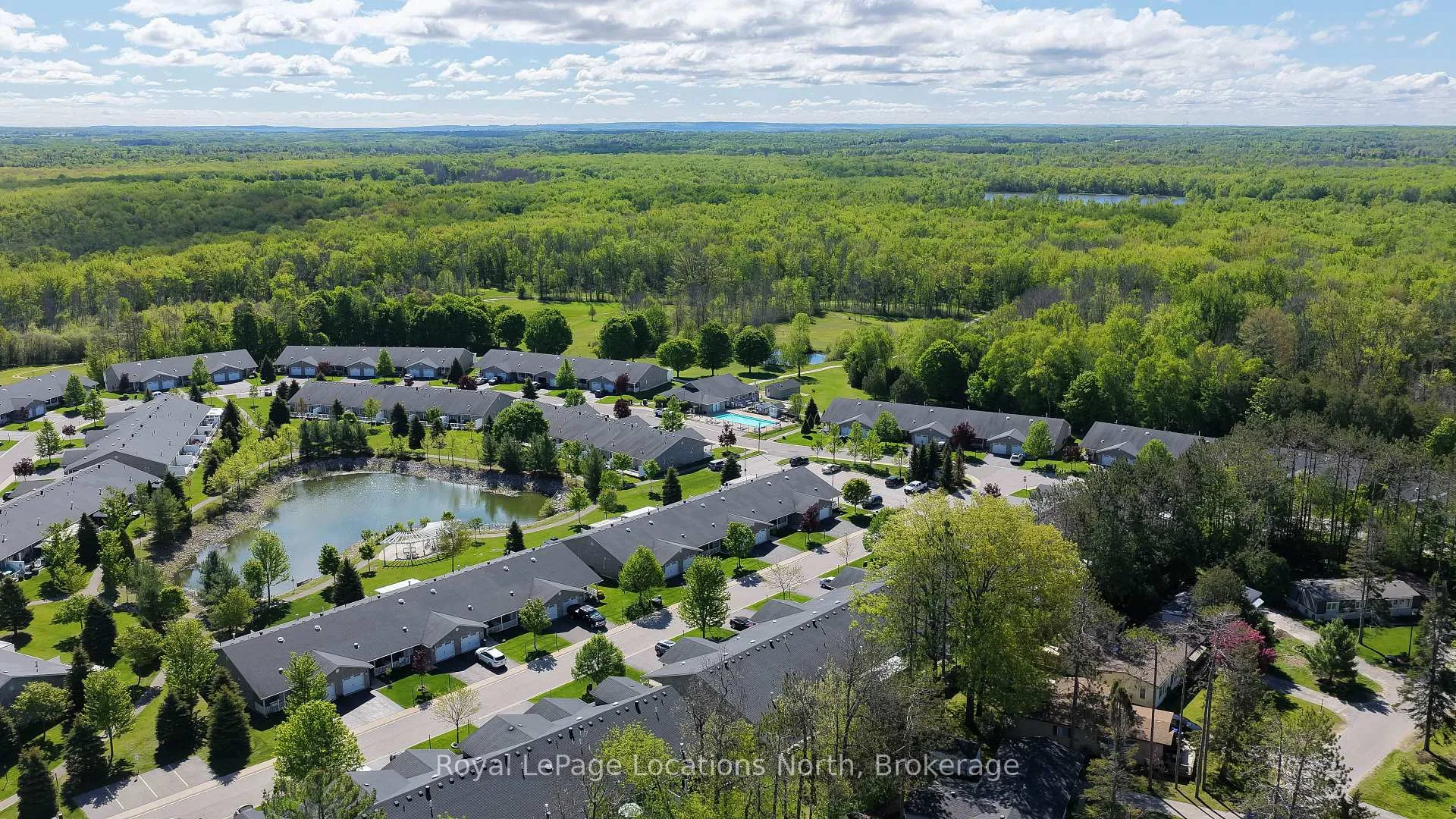 Photo 33 of 46 Garden Grove Crescent, Wasaga Beach — HOMEH