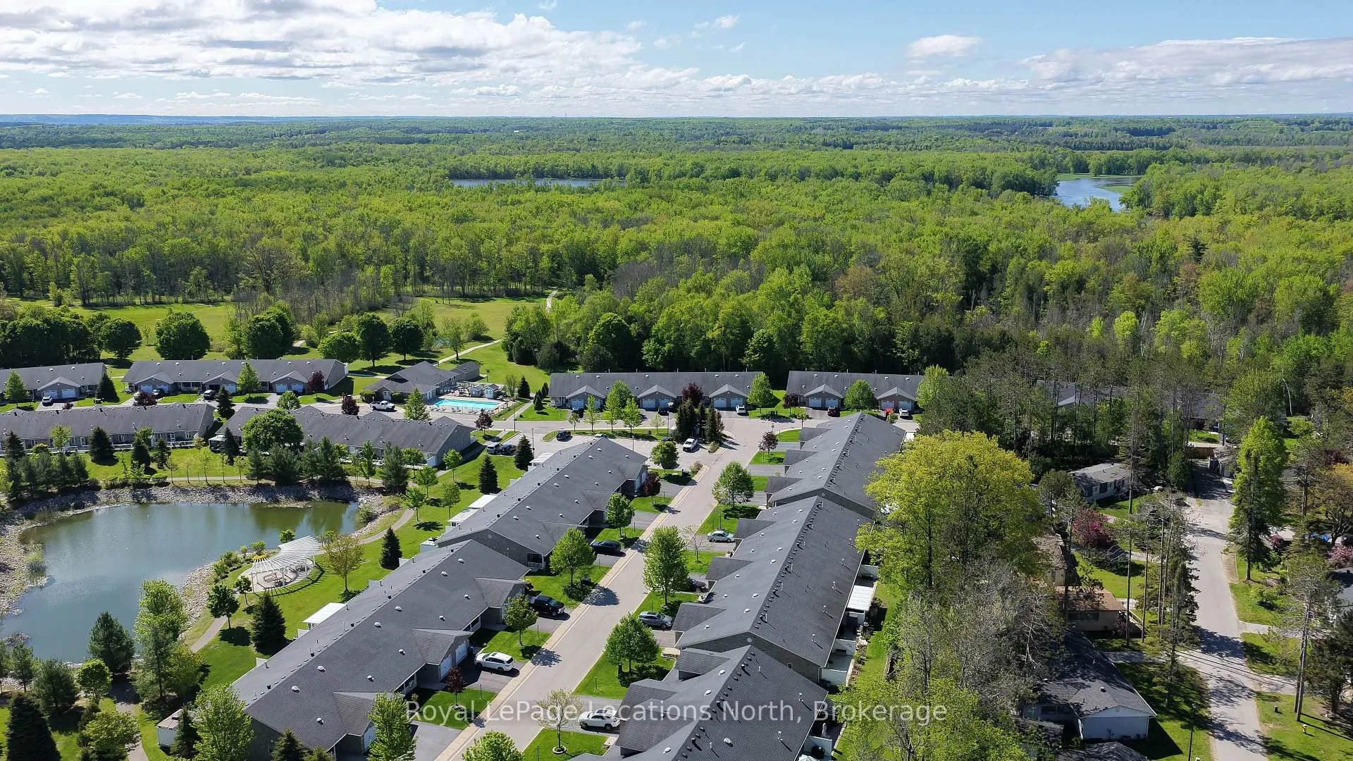 Photo 34 of 46 Garden Grove Crescent, Wasaga Beach — HOMEH