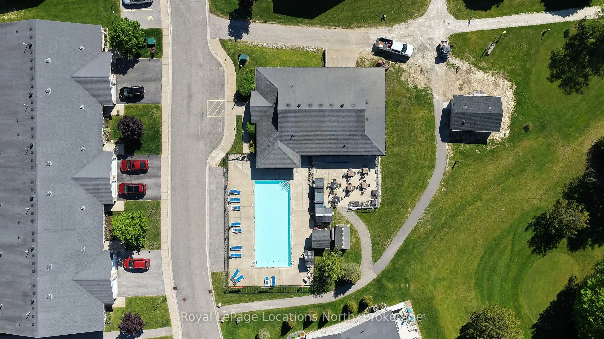 Photo 35 of 46 Garden Grove Crescent, Wasaga Beach — HOMEH