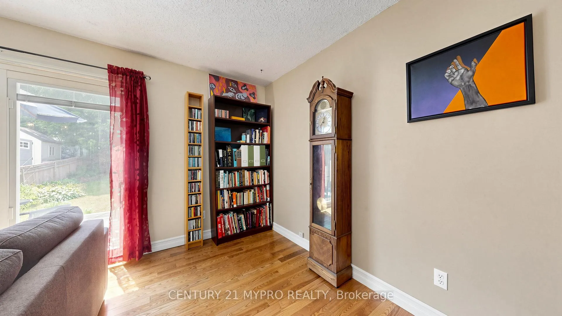 Photo 11 of 1043 12TH Street E, Owen Sound — HOMEH