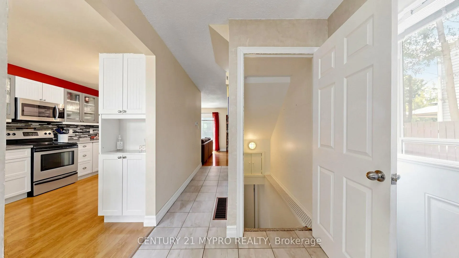 Photo 22 of 1043 12TH Street E, Owen Sound — HOMEH