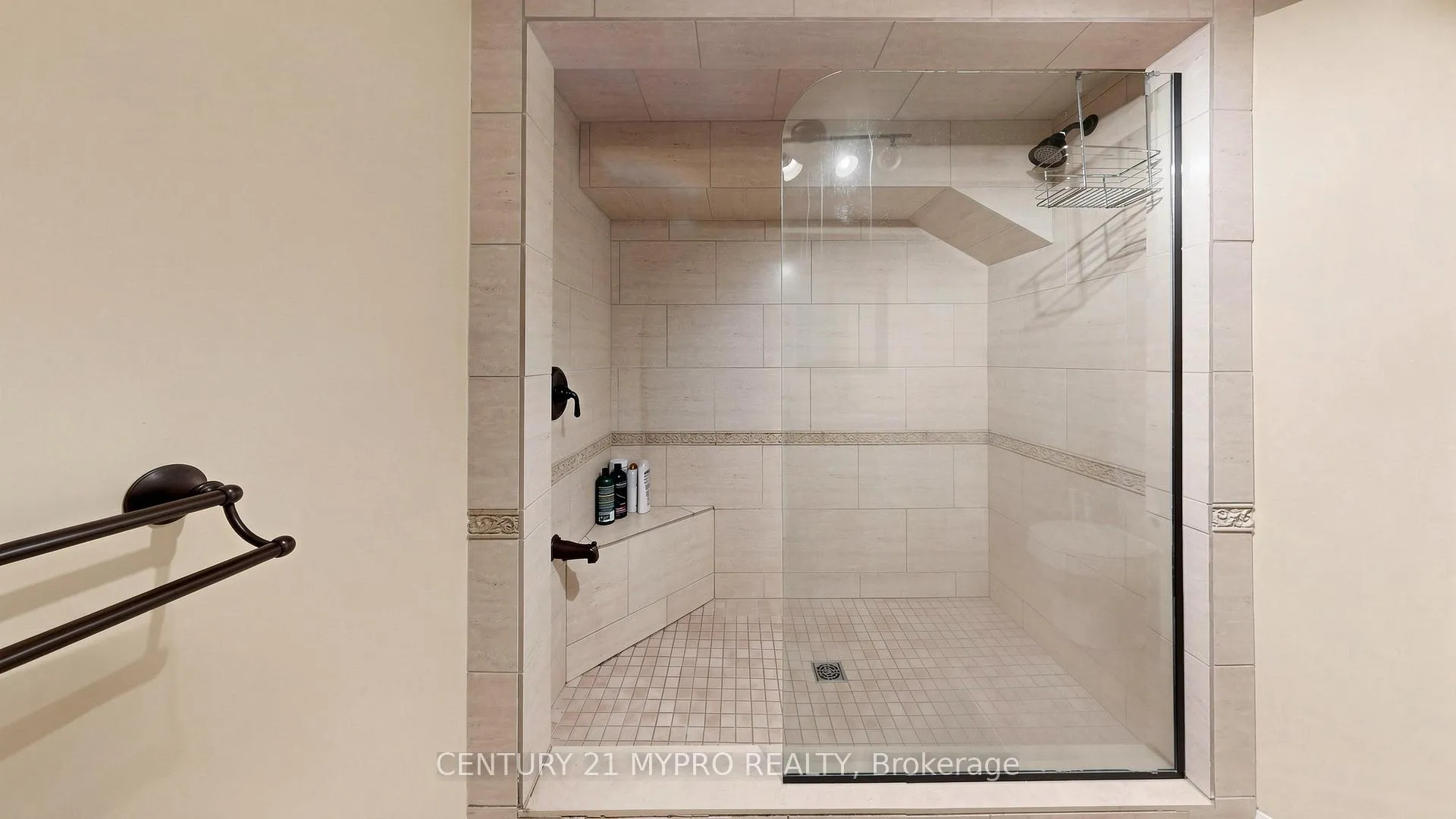 Photo 27 of 1043 12TH Street E, Owen Sound — HOMEH