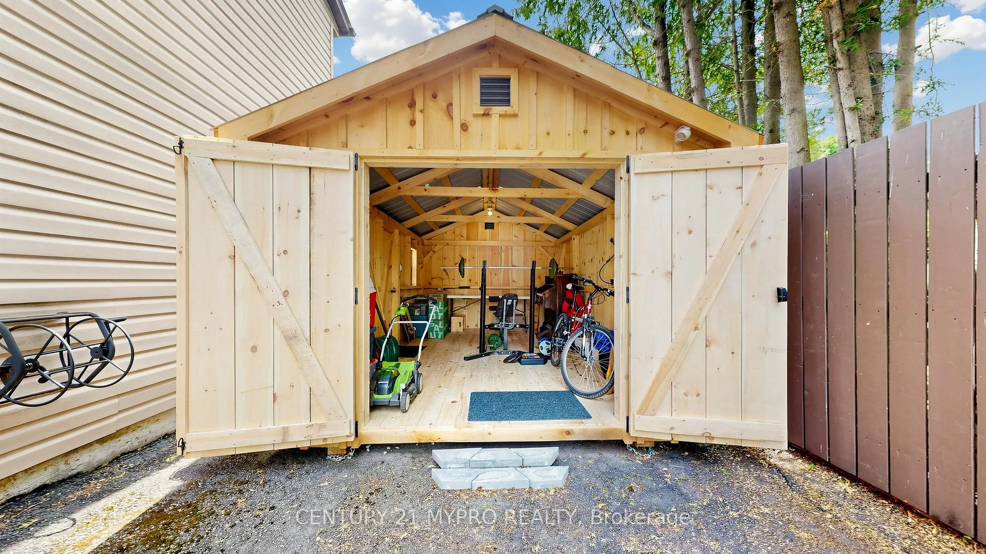 Photo 39 of 1043 12TH Street E, Owen Sound — HOMEH