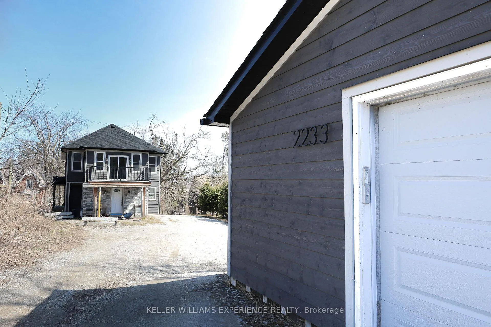 Photo 2 of 2233 4th Line, Innisfil, Churchill — HOMEH