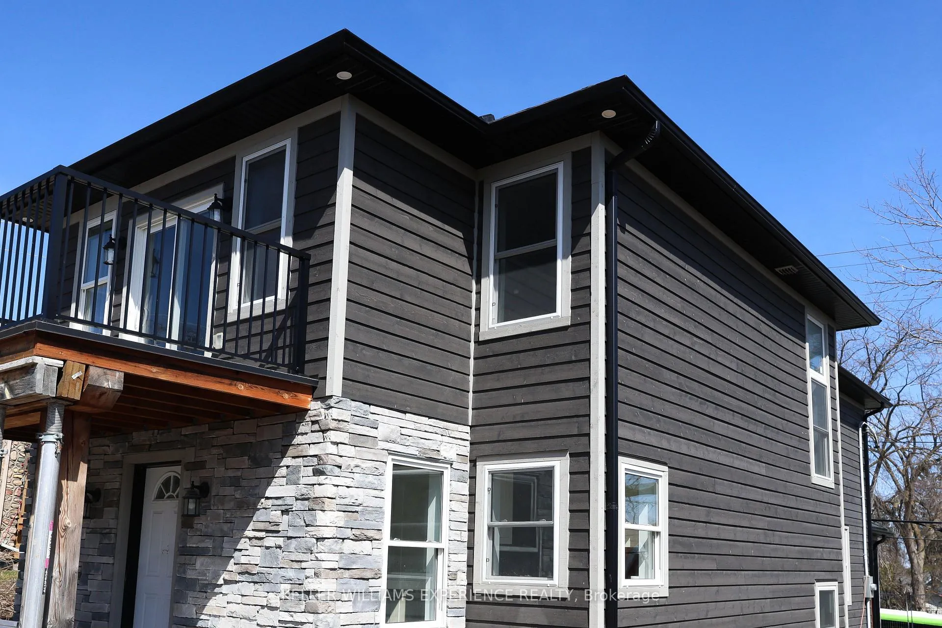 Photo 4 of 2233 4th Line, Innisfil, Churchill — HOMEH