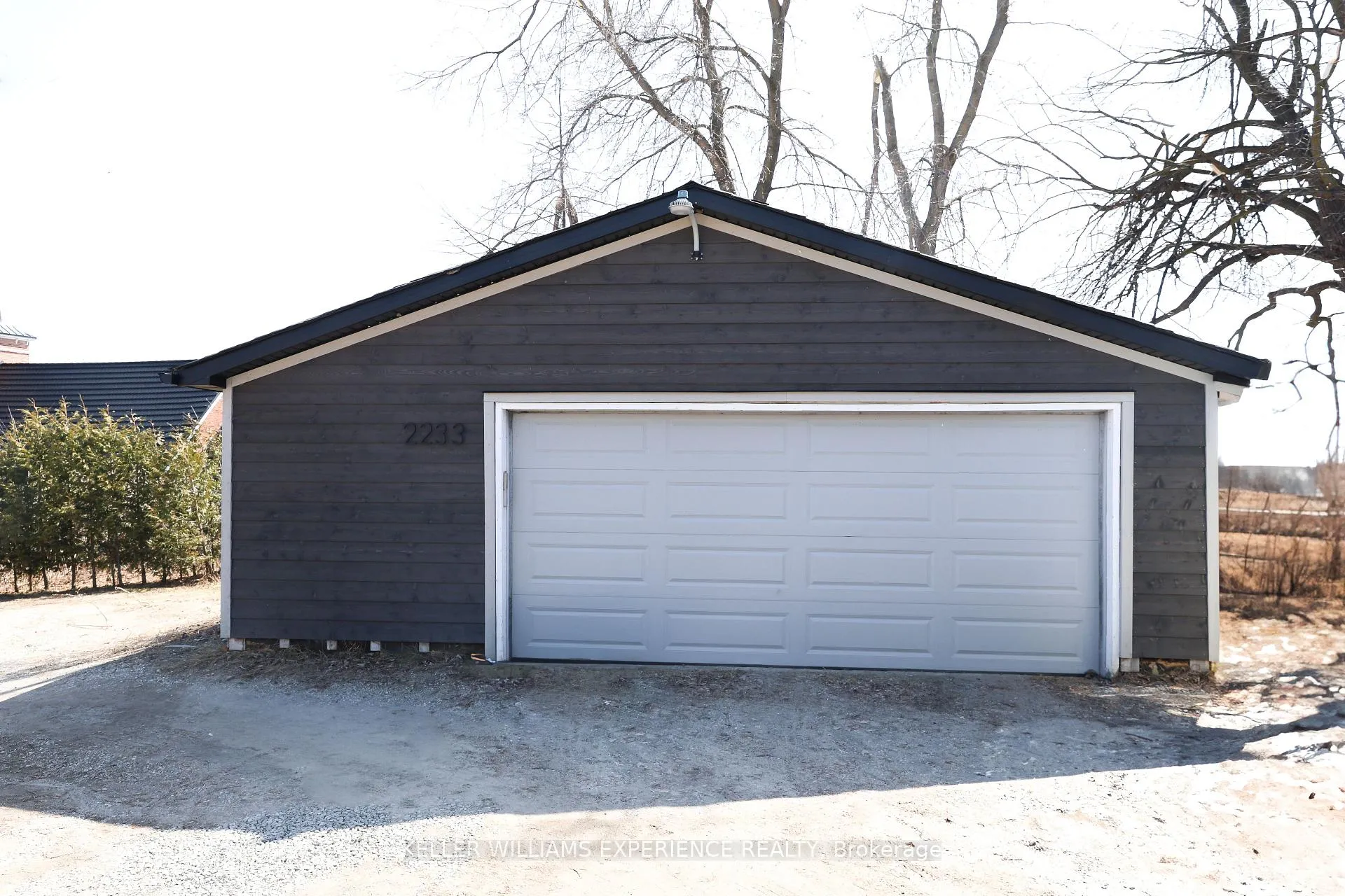 Photo 5 of 2233 4th Line, Innisfil, Churchill — HOMEH