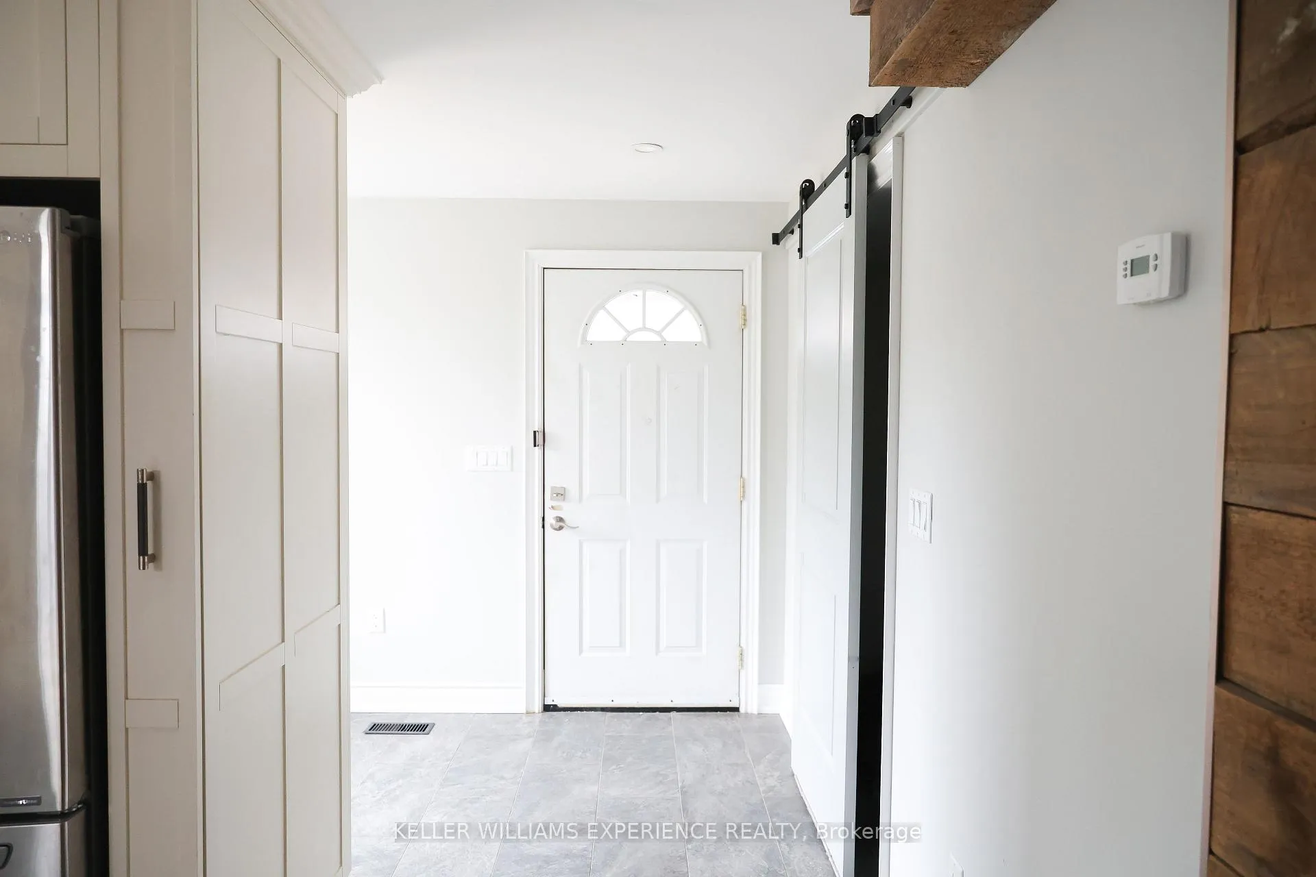 Photo 6 of 2233 4th Line, Innisfil, Churchill — HOMEH