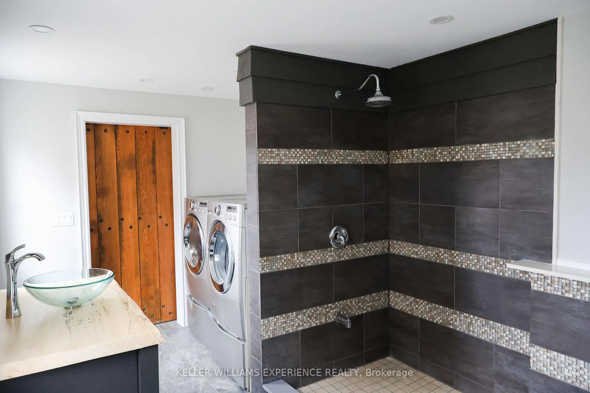 Photo 12 of 2233 4th Line, Innisfil, Churchill — HOMEH