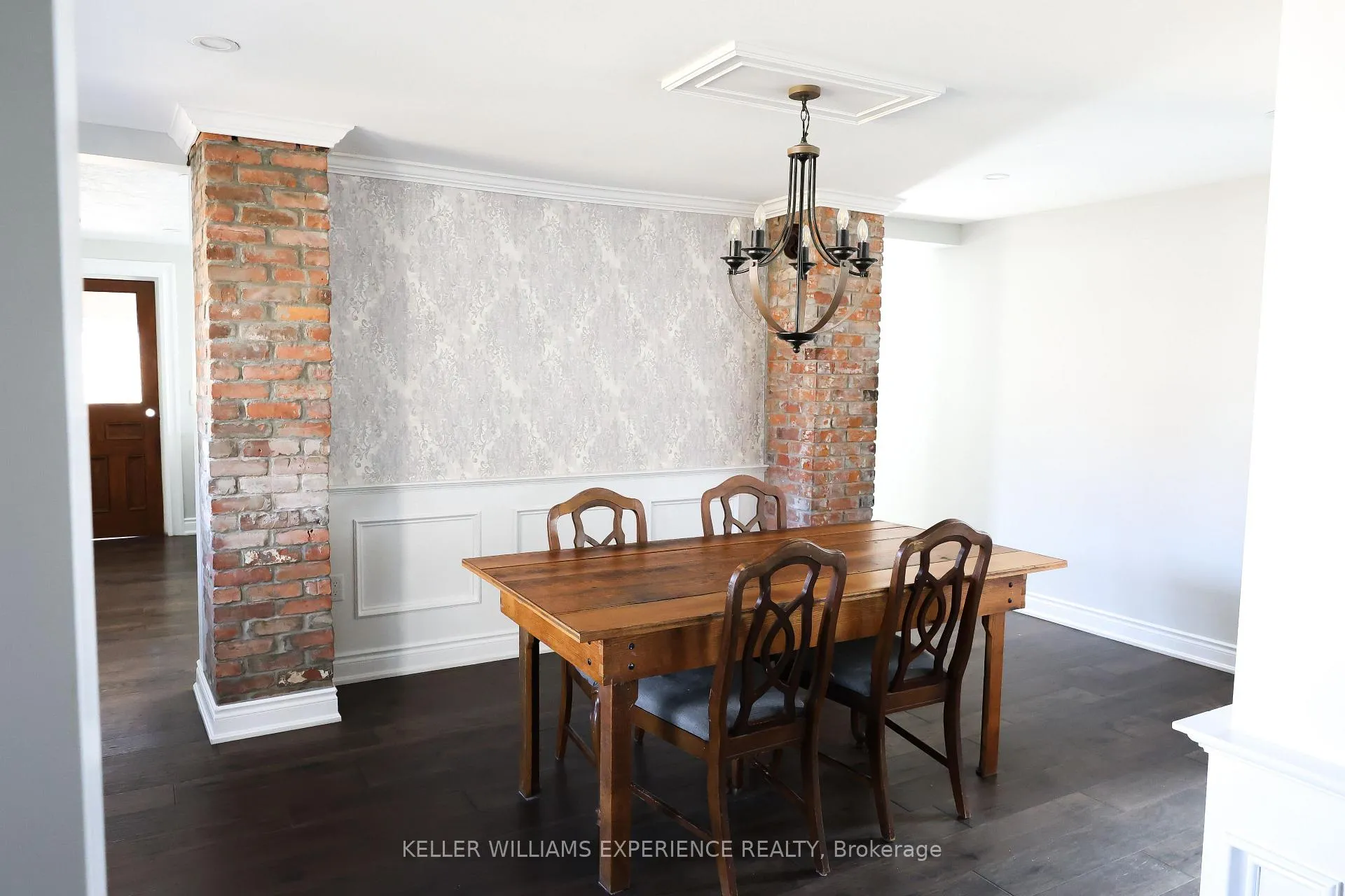 Photo 17 of 2233 4th Line, Innisfil, Churchill — HOMEH