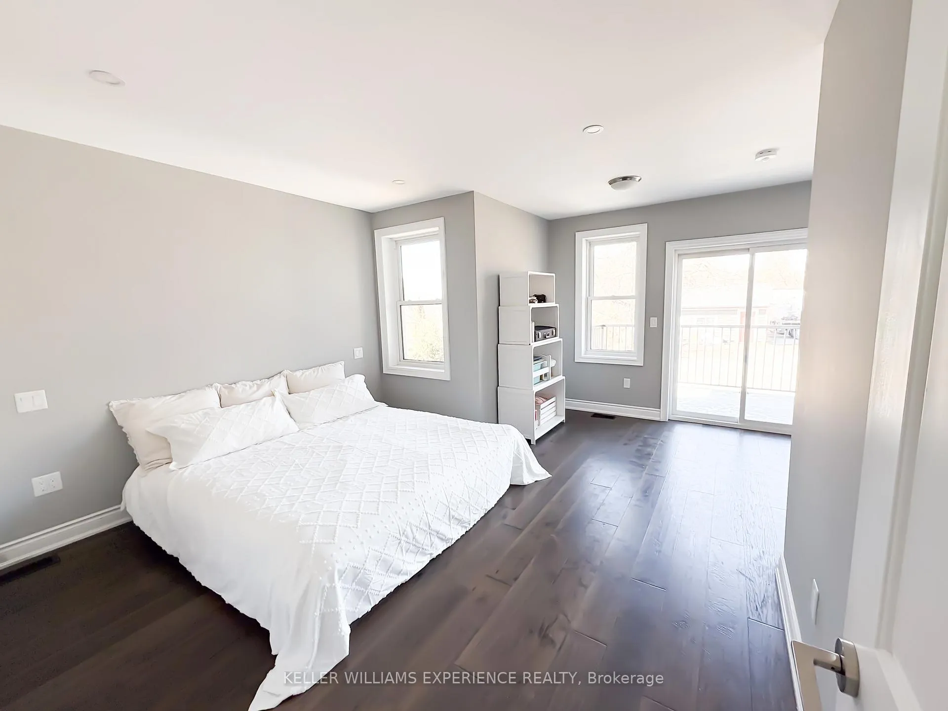Photo 26 of 2233 4th Line, Innisfil, Churchill — HOMEH
