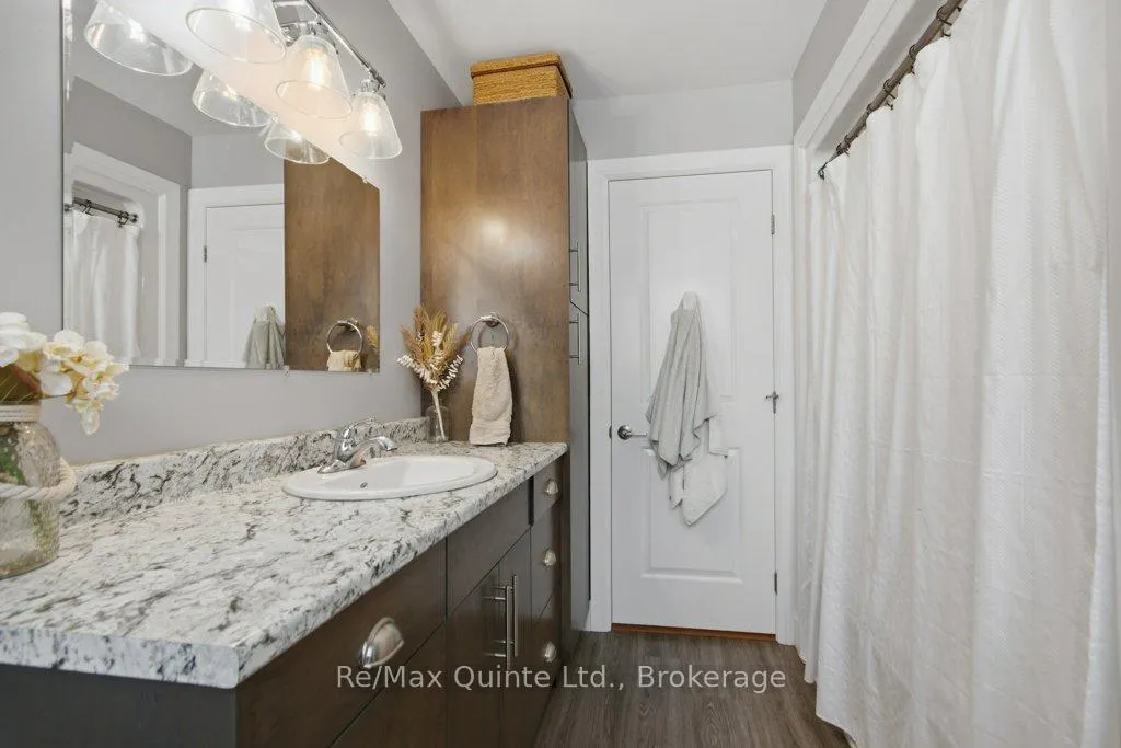 Photo 17 of 74 Gordon Street, Belleville, Belleville Ward — HOMEH