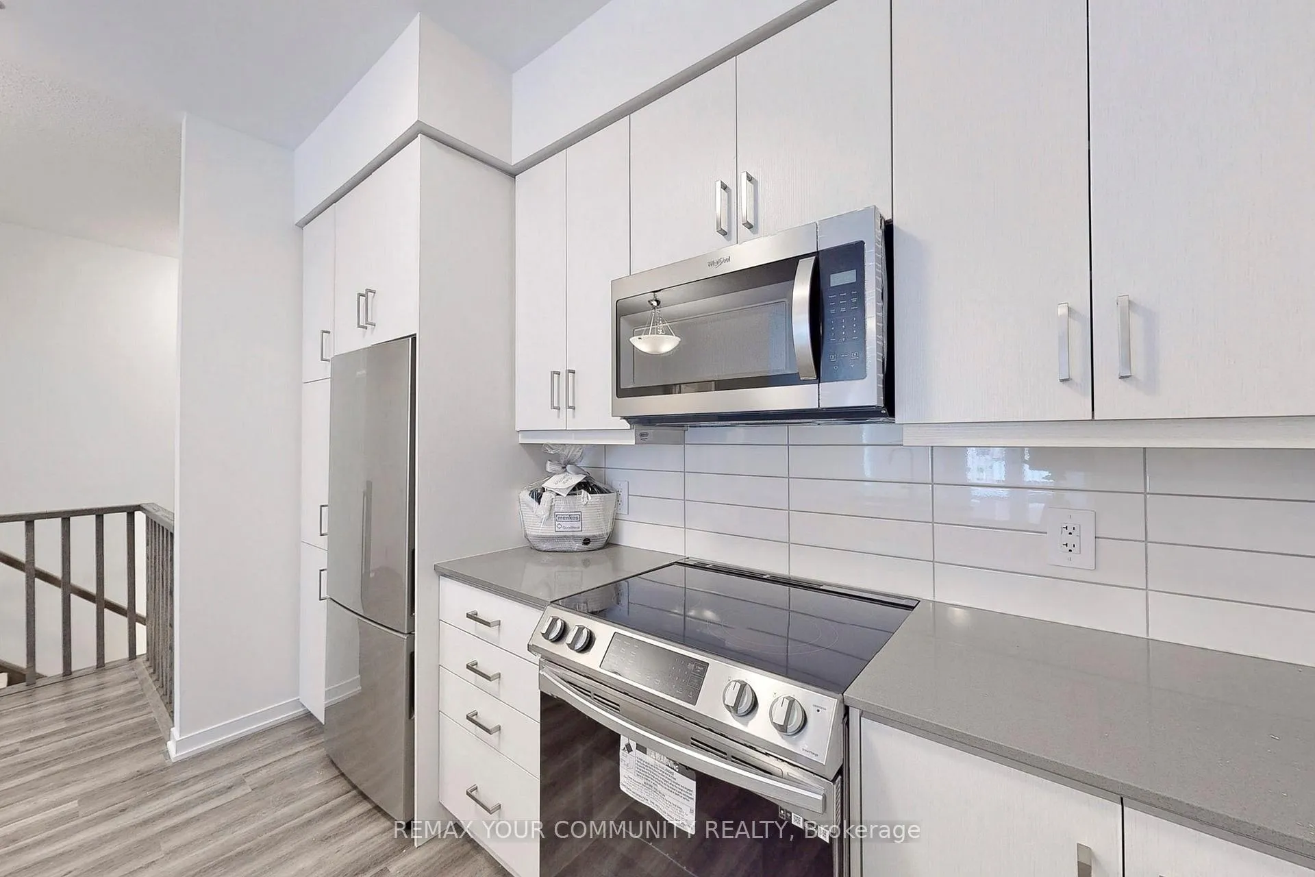 Photo 10 of Unit 20, 11 Honeycrisp Crescent, Vaughan, Concord — HOMEH
