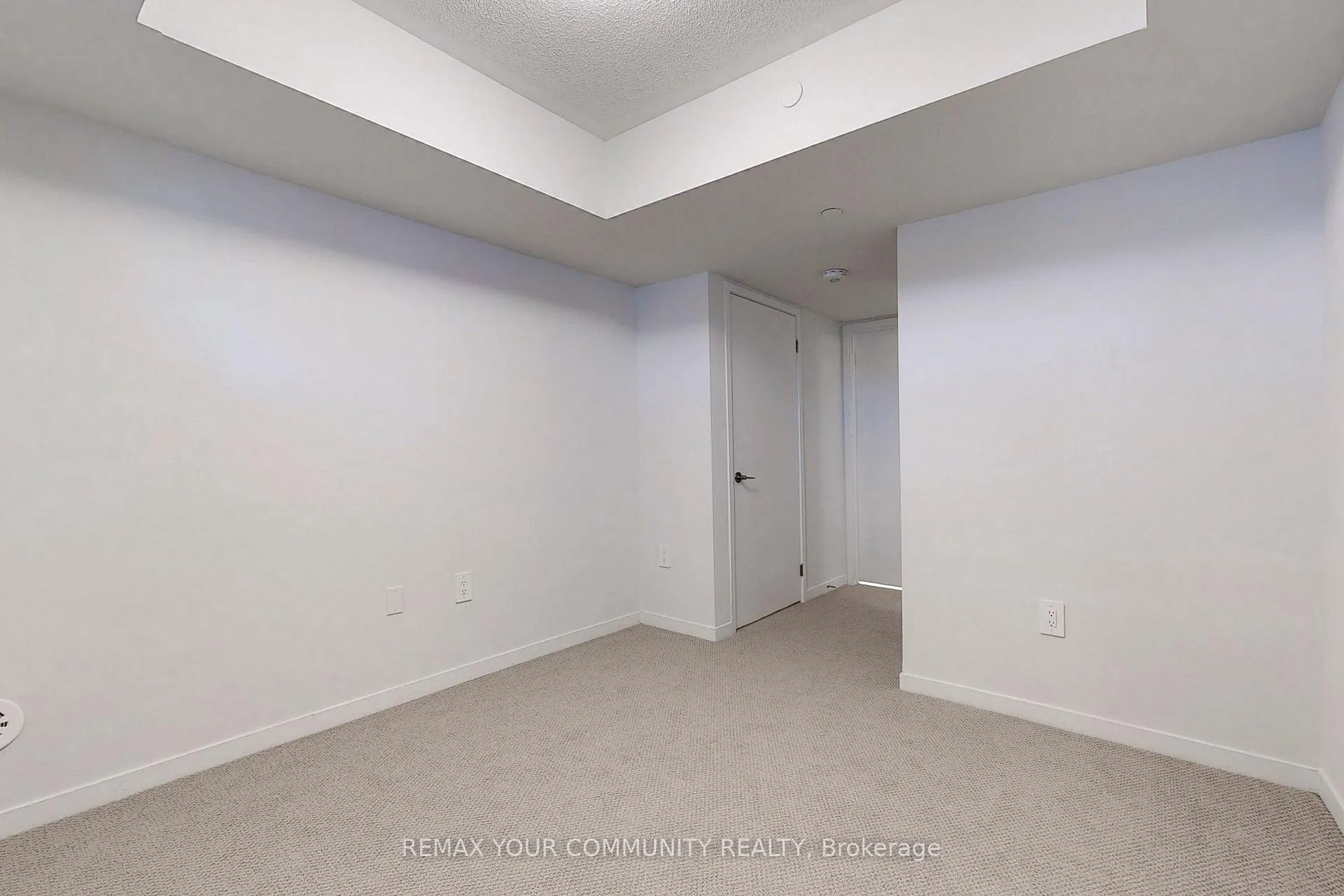 Photo 15 of Unit 20, 11 Honeycrisp Crescent, Vaughan, Concord — HOMEH