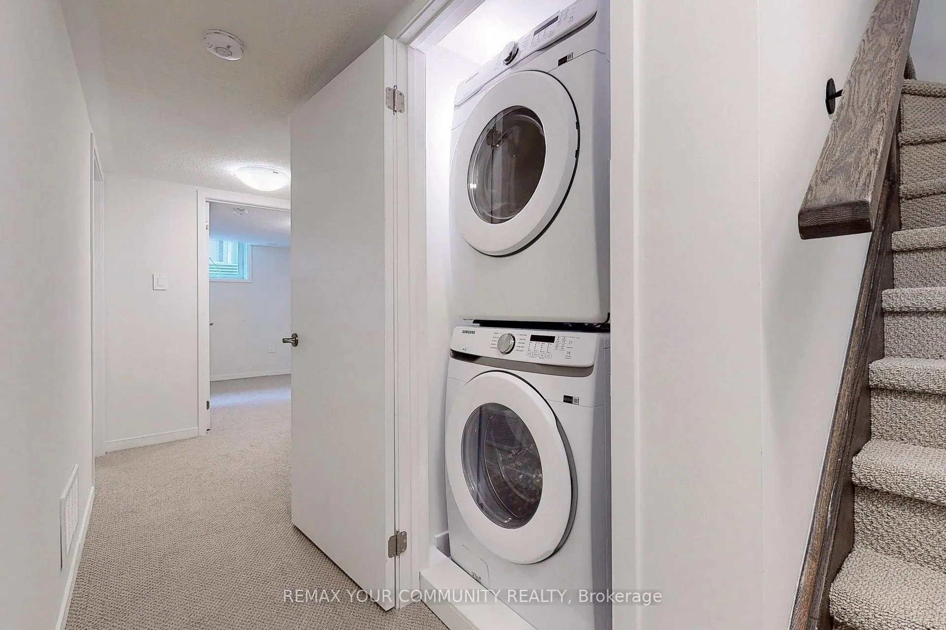 Photo 21 of Unit 20, 11 Honeycrisp Crescent, Vaughan, Concord — HOMEH