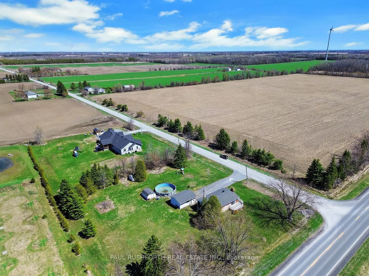 Photo 19 of 14005 Concession 1-2 Road, North Stormont, North Stormont (Finch) Twp — HOMEH