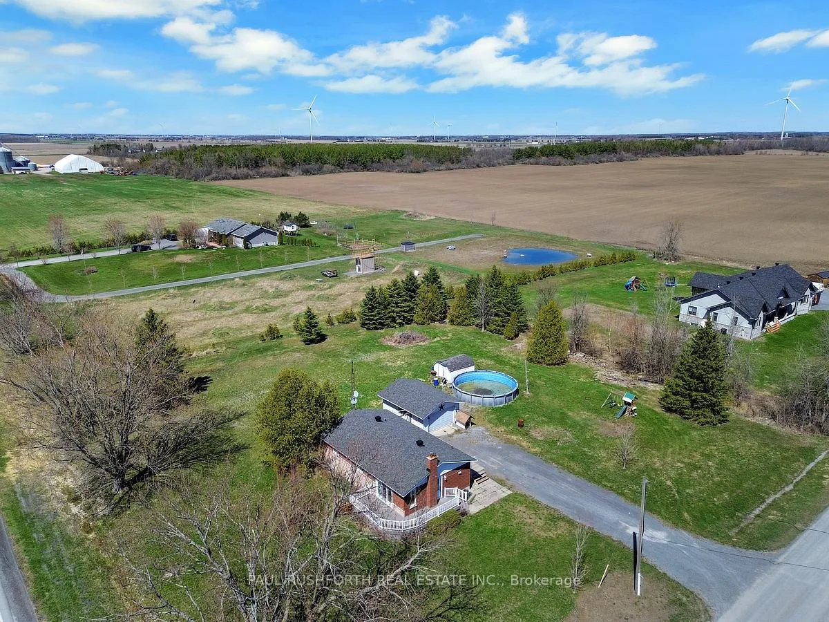 Photo 20 of 14005 Concession 1-2 Road, North Stormont, North Stormont (Finch) Twp — HOMEH