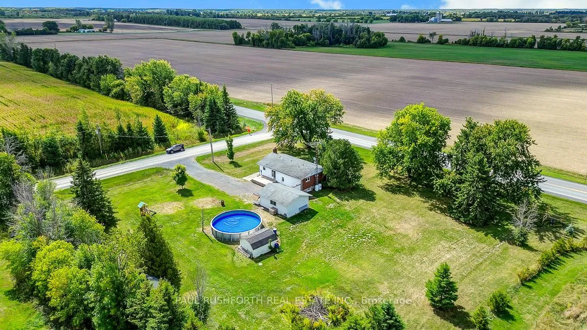 Photo 22 of 14005 Concession 1-2 Road, North Stormont, North Stormont (Finch) Twp — HOMEH