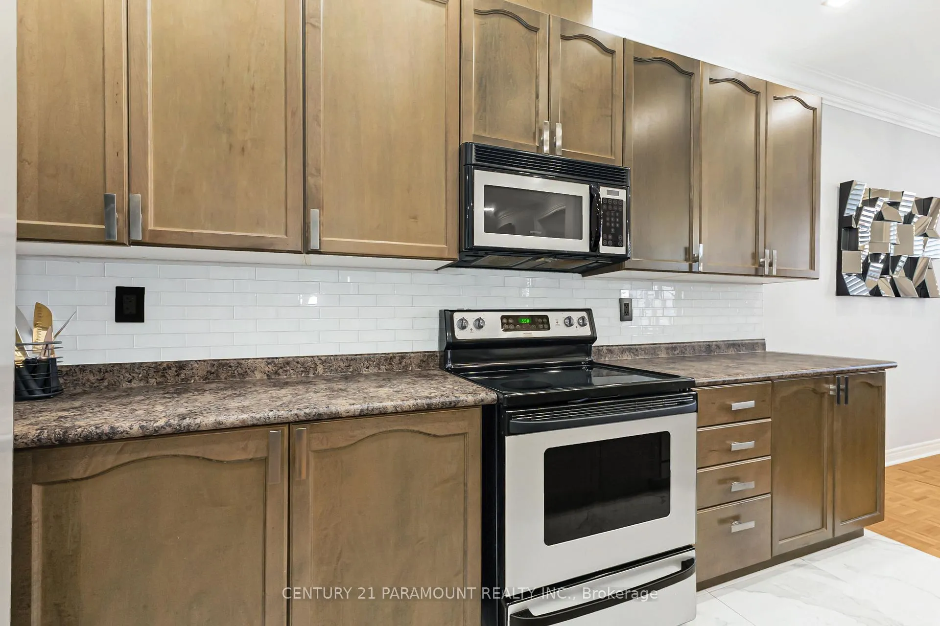 Photo 17 of 108 Silent Pond Crescent, Brampton, Madoc — HOMEH