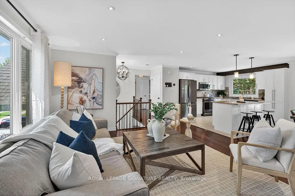 Photo 6 of 4263 Longmoor Drive, Burlington, Shoreacres — HOMEH