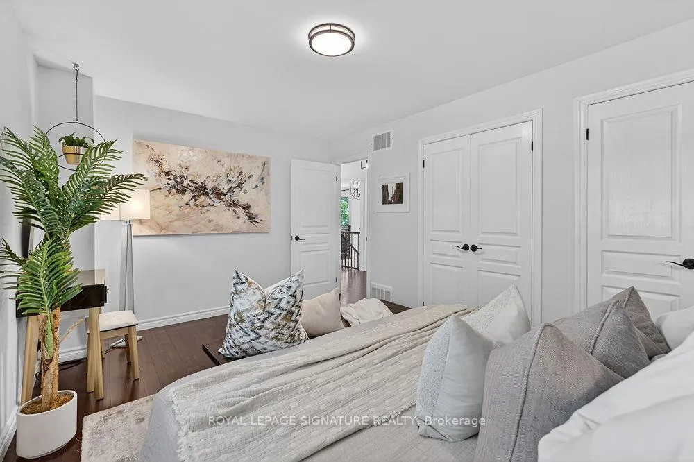 Photo 15 of 4263 Longmoor Drive, Burlington, Shoreacres — HOMEH