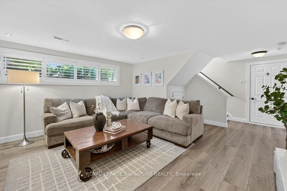 Photo 24 of 4263 Longmoor Drive, Burlington, Shoreacres — HOMEH