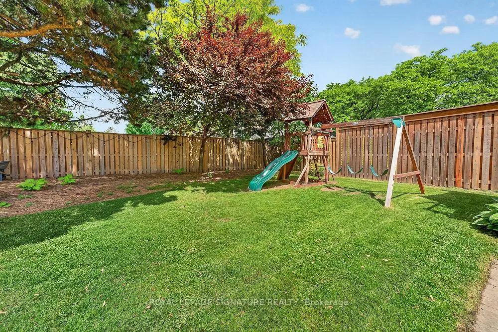 Photo 34 of 4263 Longmoor Drive, Burlington, Shoreacres — HOMEH