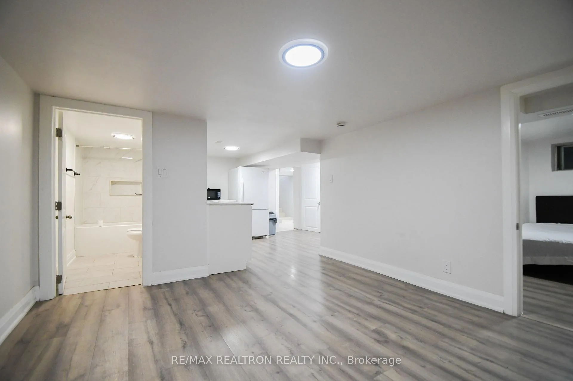 Photo 6 of 110 Mintern Avenue, Brantford, Eagle Place East — HOMEH