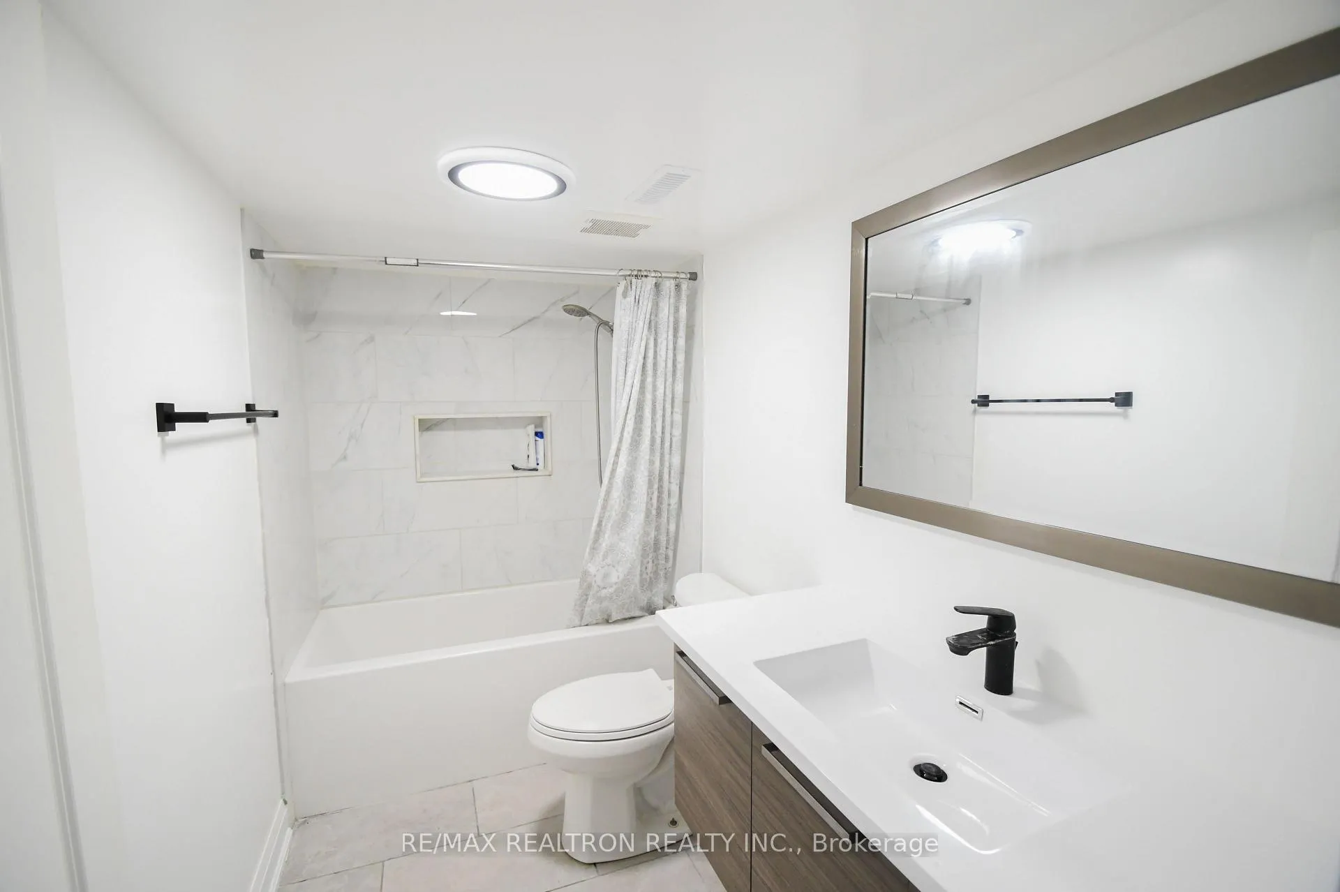 Photo 7 of 110 Mintern Avenue, Brantford, Eagle Place East — HOMEH