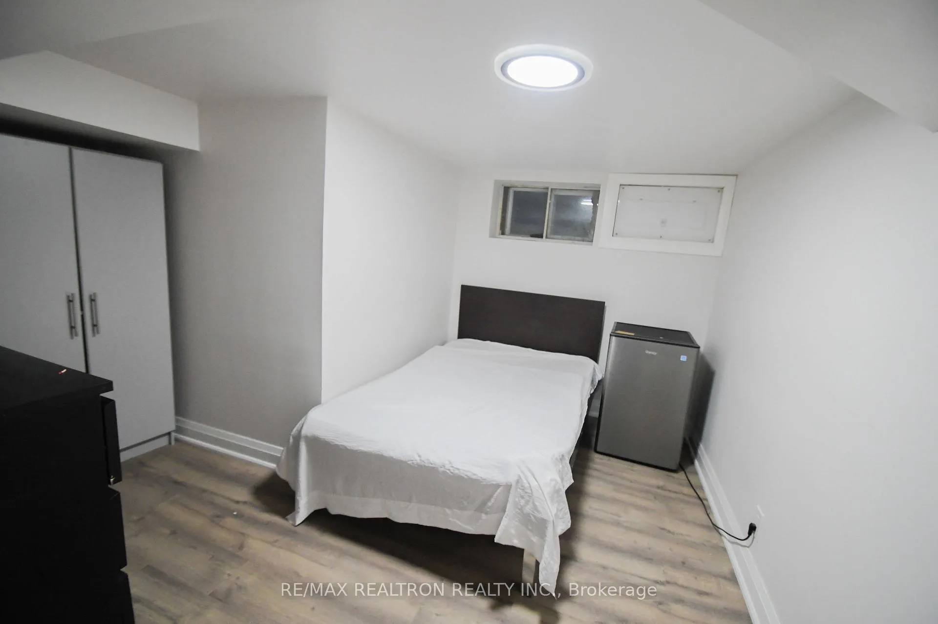Photo 13 of 110 Mintern Avenue, Brantford, Eagle Place East — HOMEH