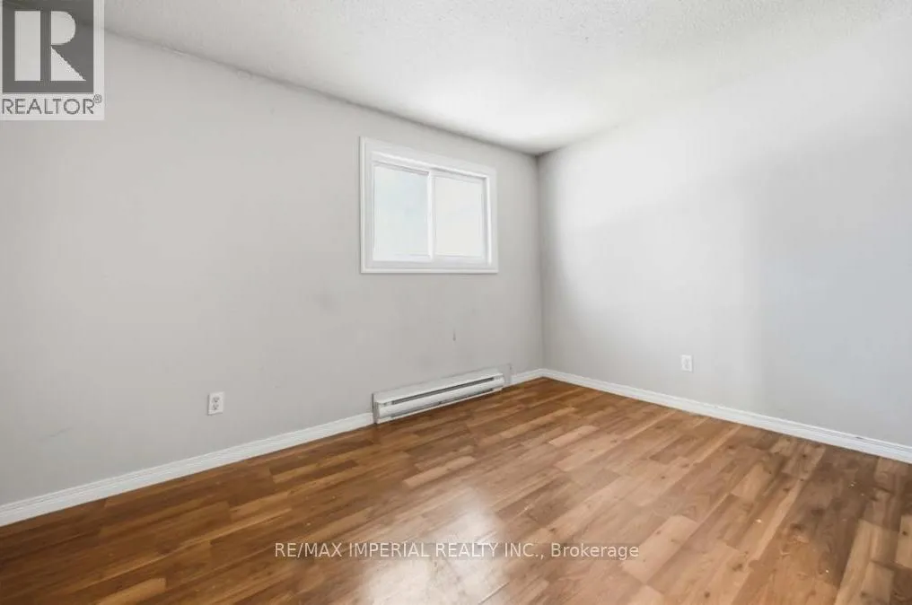 Photo 5 of Unit 301, 42 Hampton Avenue, Sarnia — HOMEH
