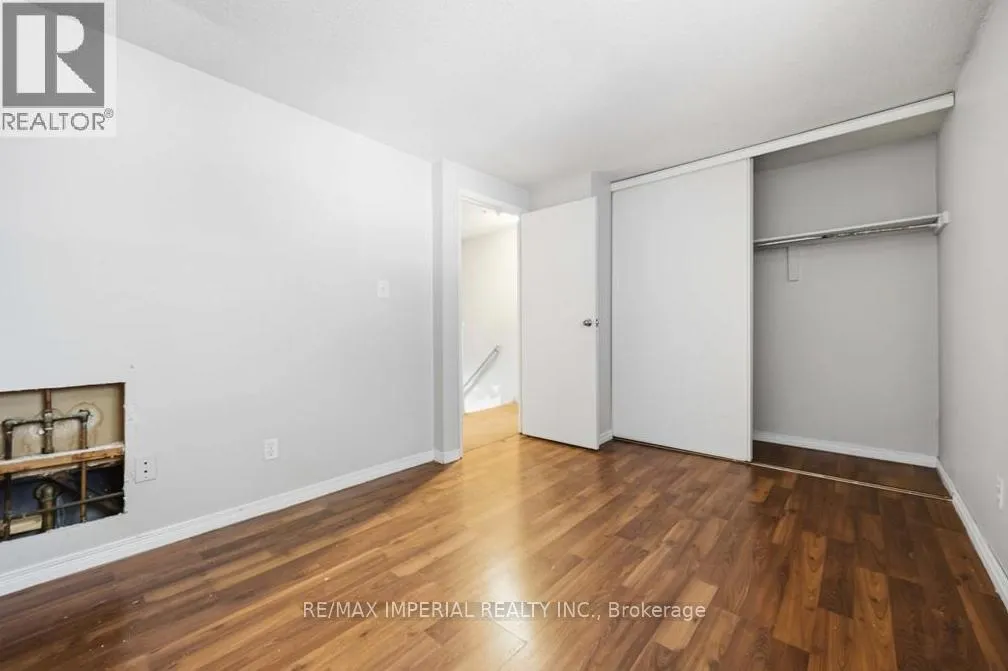 Photo 7 of Unit 301, 42 Hampton Avenue, Sarnia — HOMEH