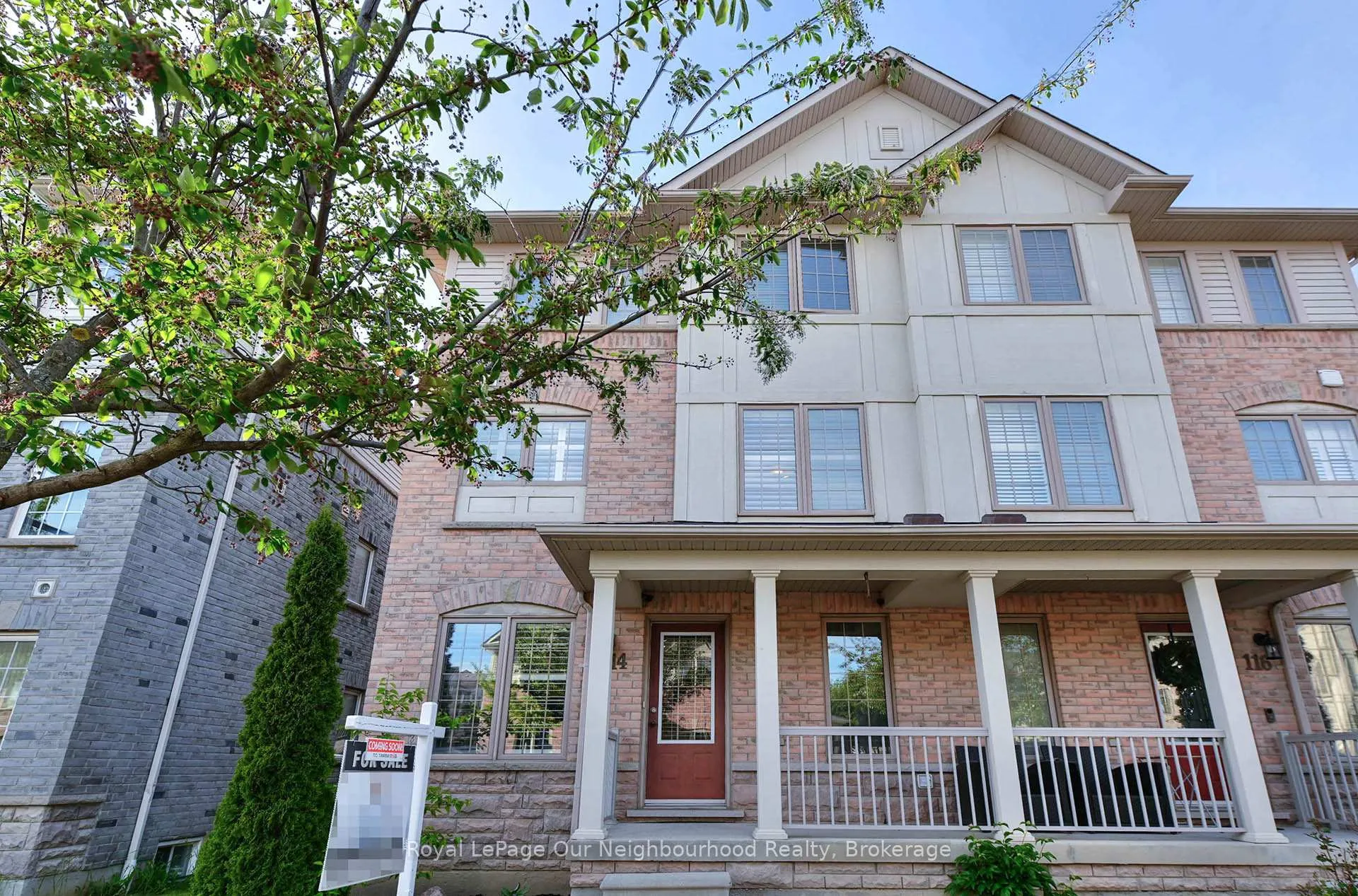 Photo 2 of 114 Barnham Street, Ajax, Central East — HOMEH