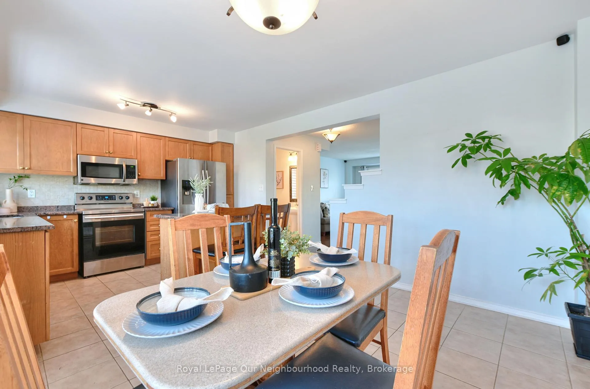 Photo 9 of 114 Barnham Street, Ajax, Central East — HOMEH