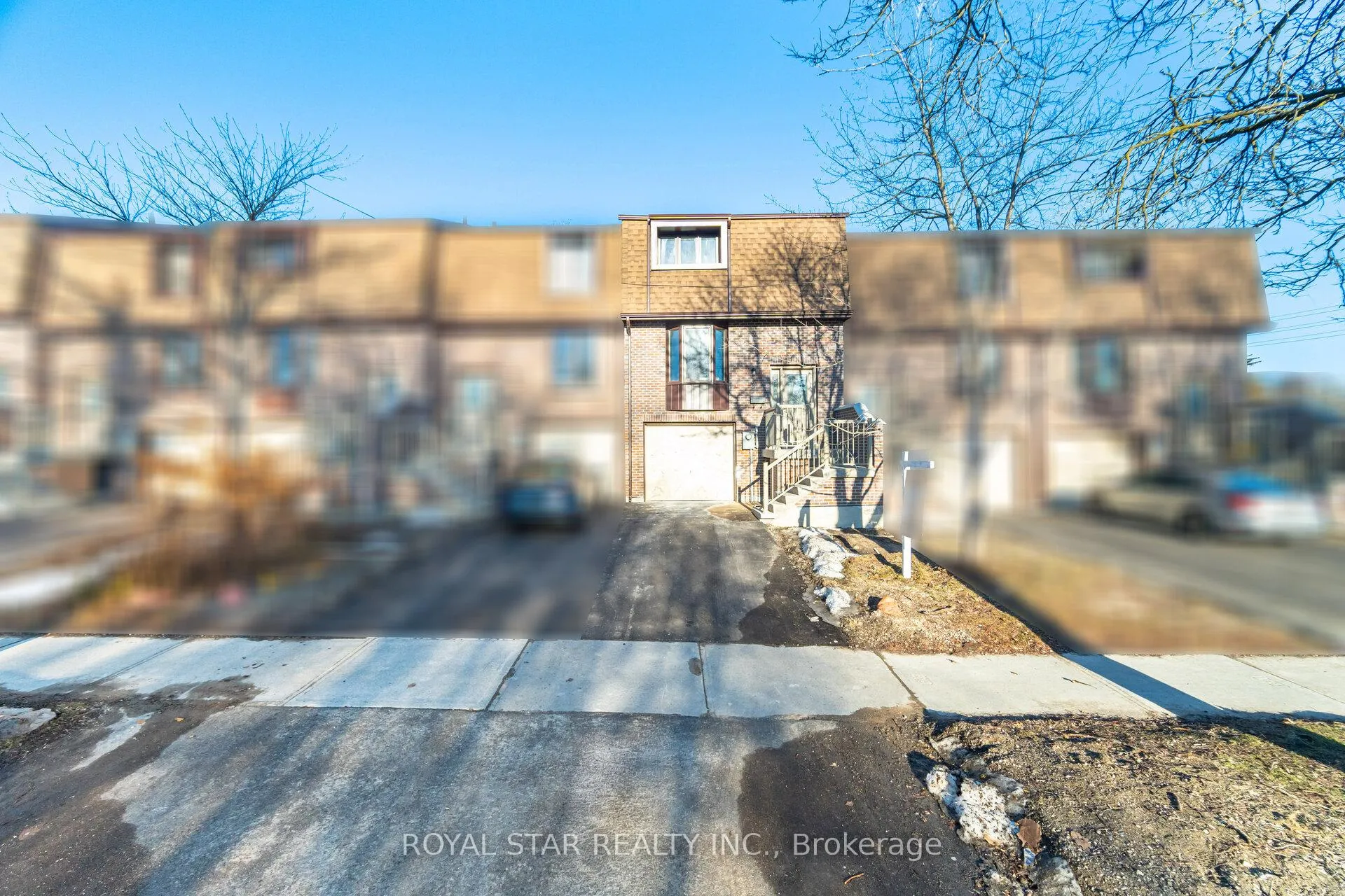Front of Unit 3, 11 Plaisance Road