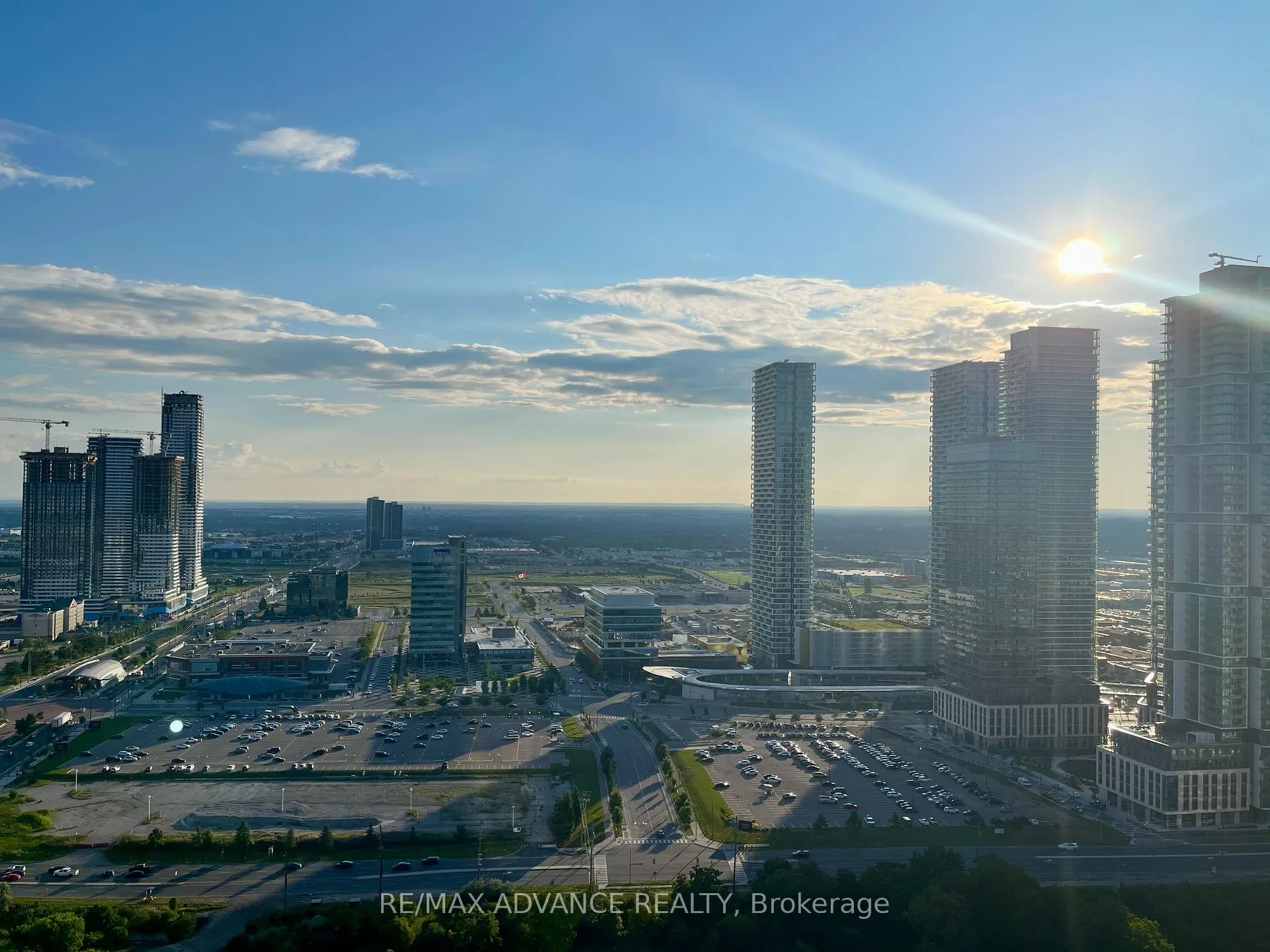 Photo 1 of Unit 3003, 2916 Highway 7, Vaughan, Concord — HOMEH