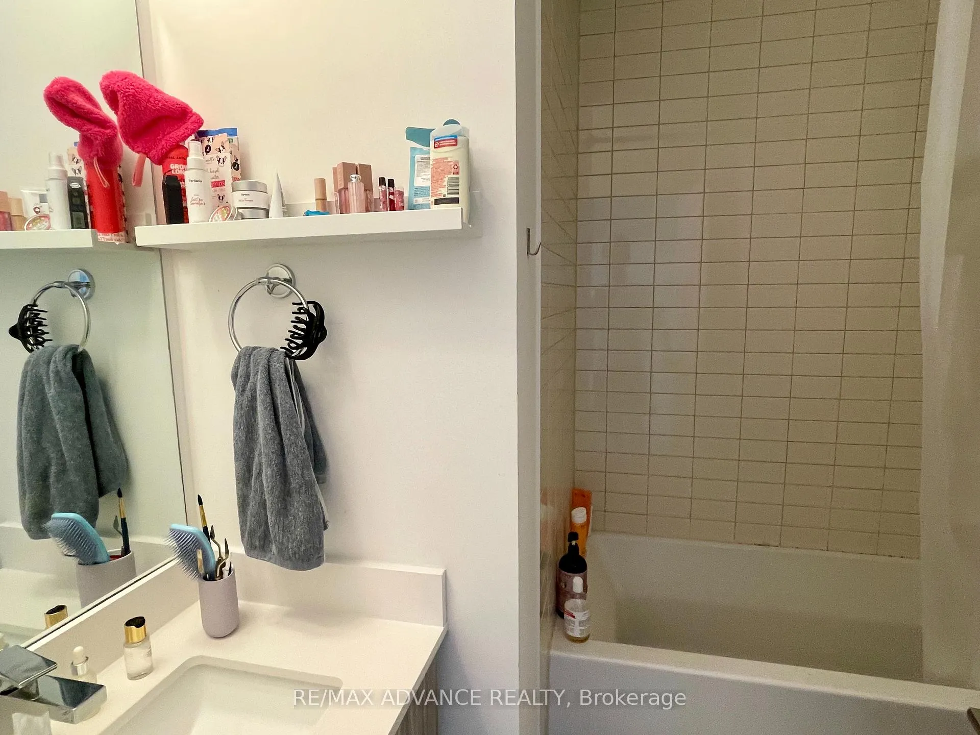 Photo 14 of Unit 3003, 2916 Highway 7, Vaughan, Concord — HOMEH