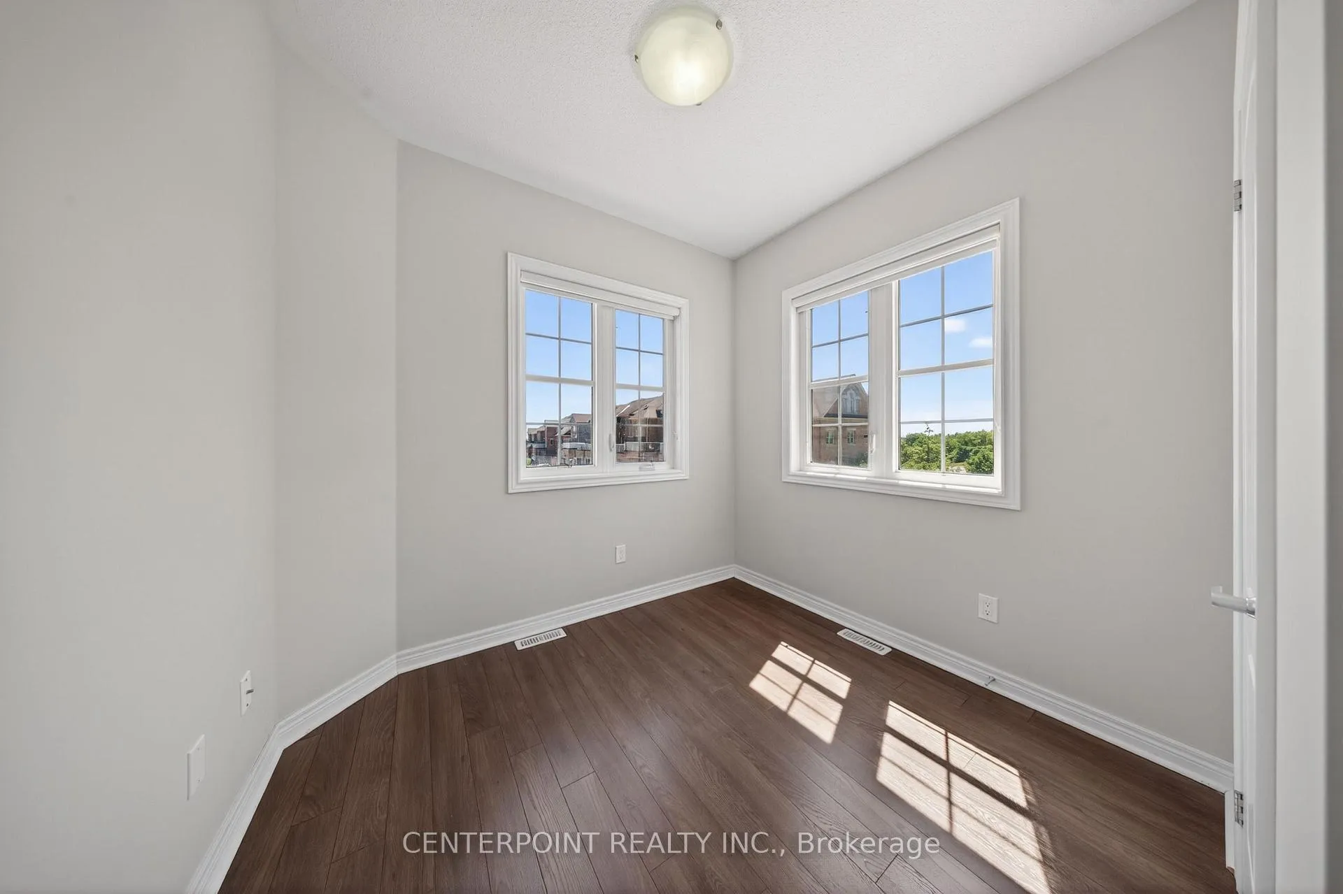 Photo 25 of 48 Tufo Avenue, Markham, Victoria Square — HOMEH