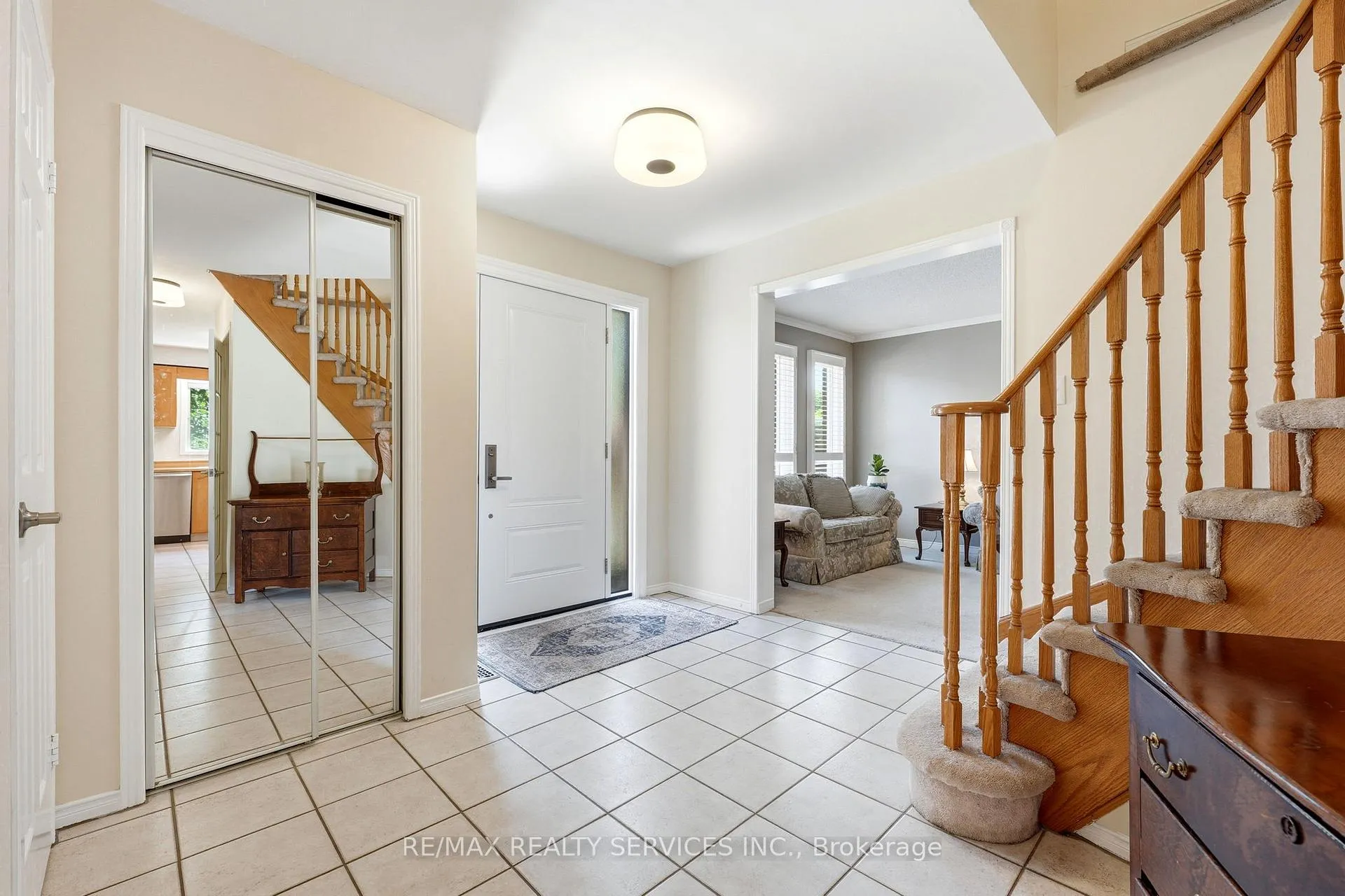 Photo 6 of 57 Brydon Crescent, Brampton, Northwood Park — HOMEH