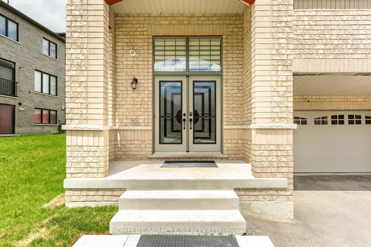 Photo 4 of 1254 Aquarius Trail, Pickering, Rural Pickering — HOMEH