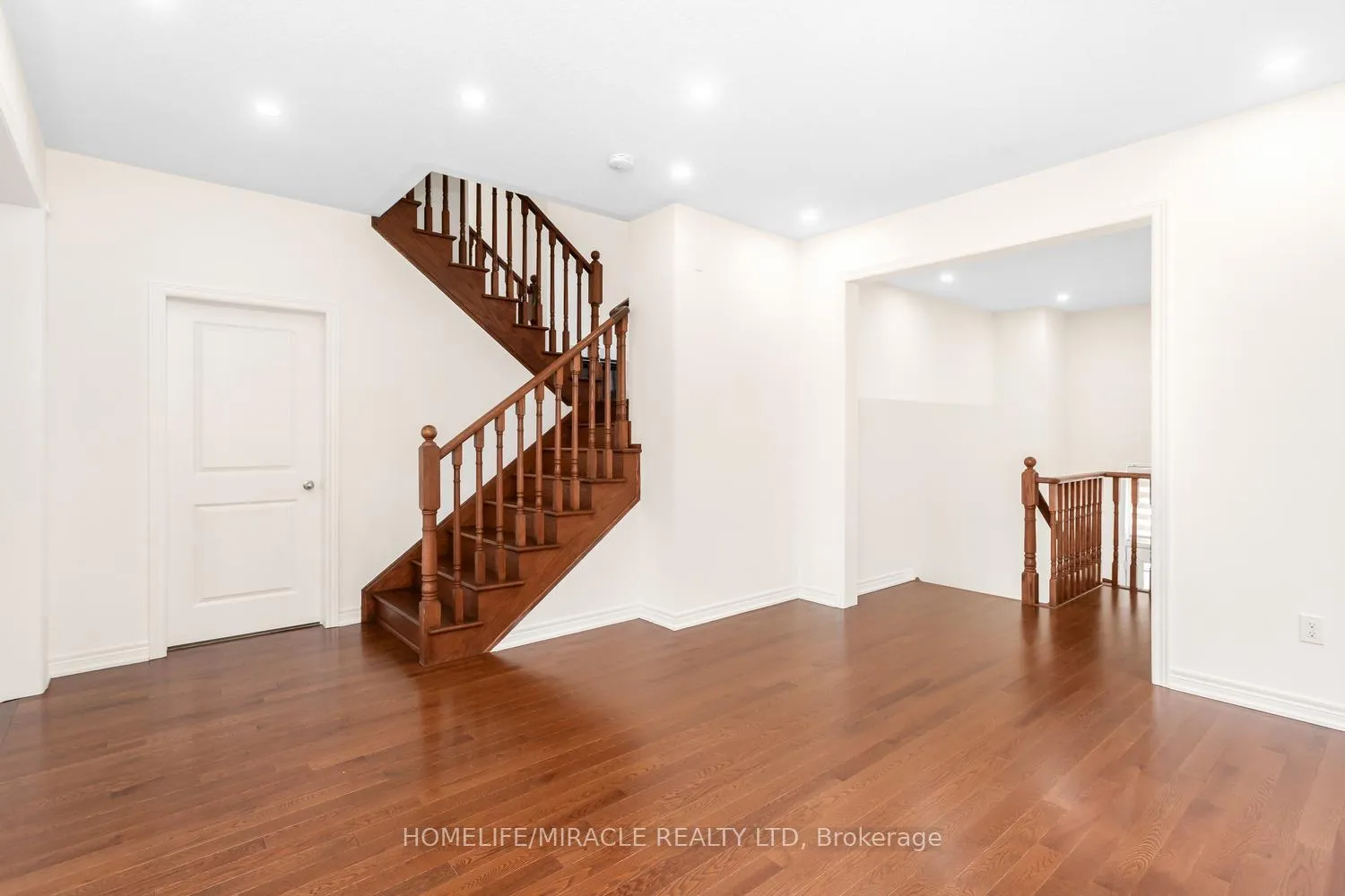 Photo 7 of 1254 Aquarius Trail, Pickering, Rural Pickering — HOMEH