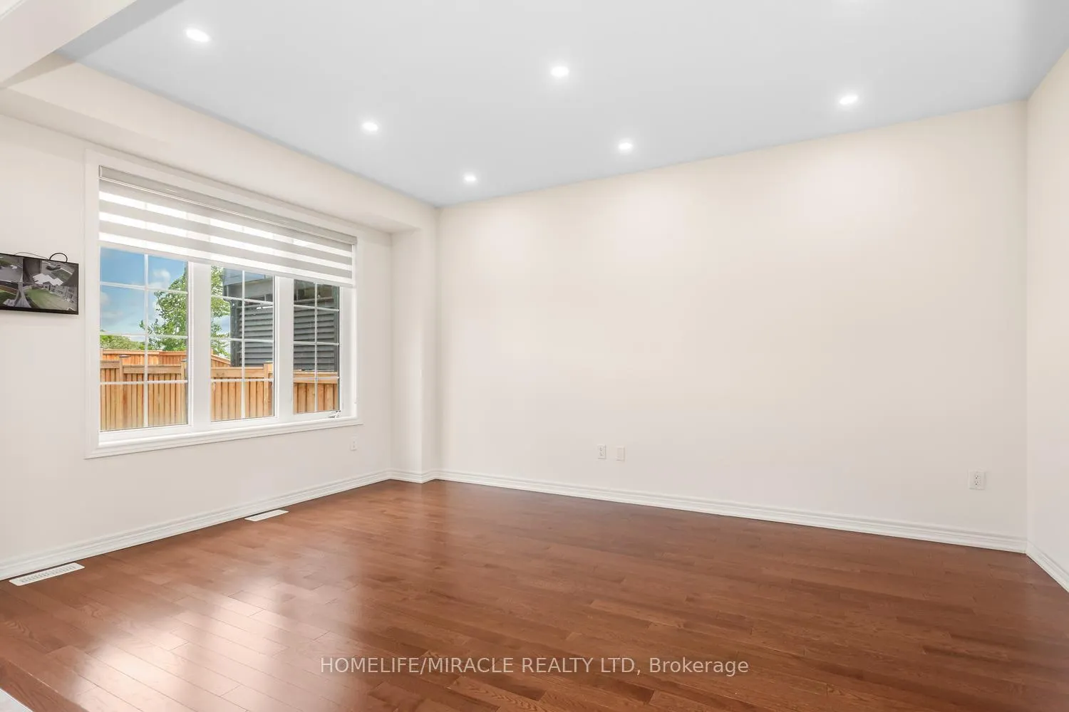 Photo 8 of 1254 Aquarius Trail, Pickering, Rural Pickering — HOMEH