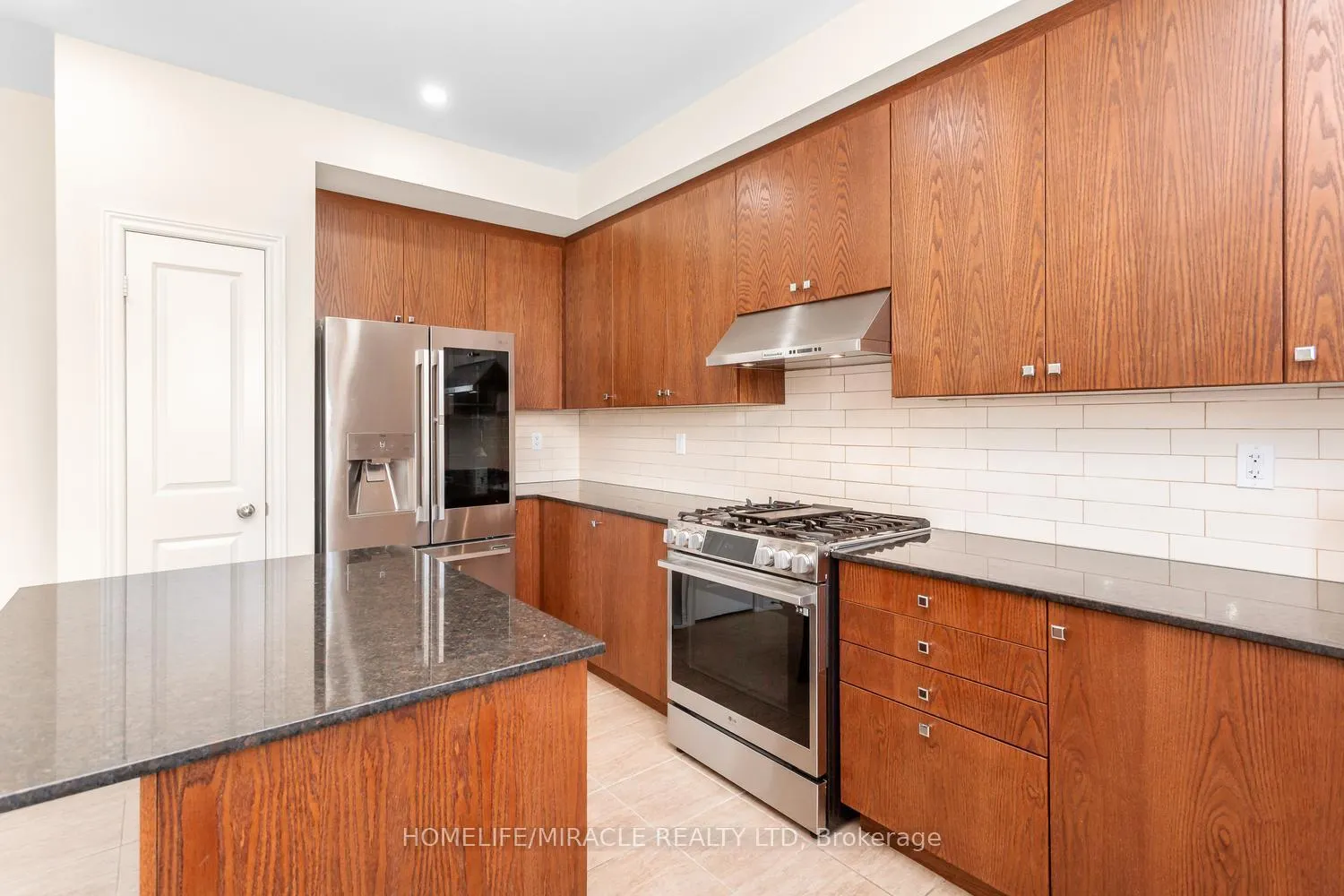 Photo 12 of 1254 Aquarius Trail, Pickering, Rural Pickering — HOMEH