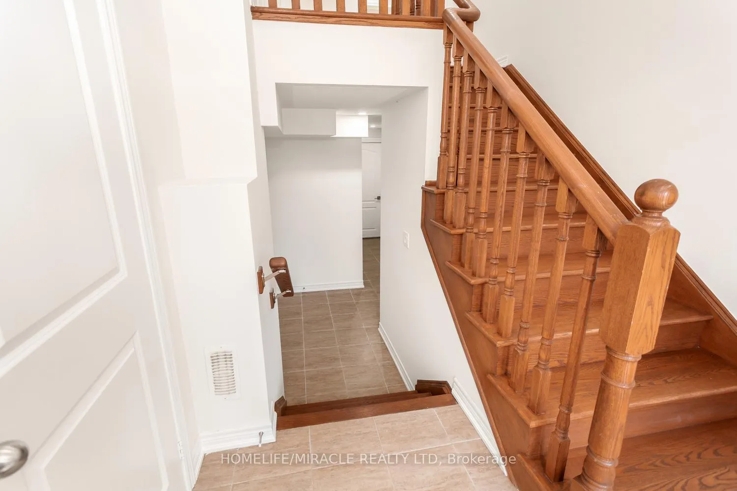 Photo 34 of 1254 Aquarius Trail, Pickering, Rural Pickering — HOMEH