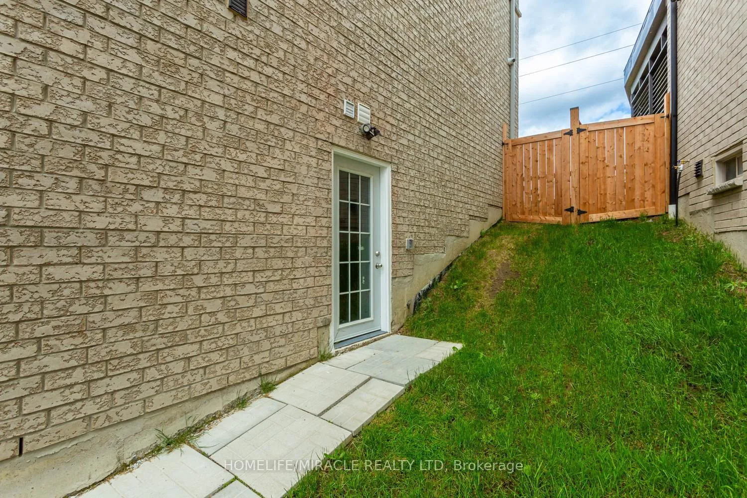 Photo 42 of 1254 Aquarius Trail, Pickering, Rural Pickering — HOMEH
