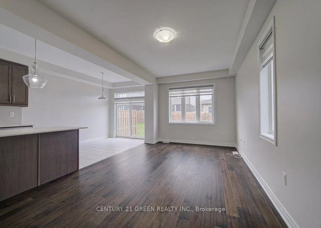 Photo 7 of 30 Baker Lane, Brant, Paris — HOMEH