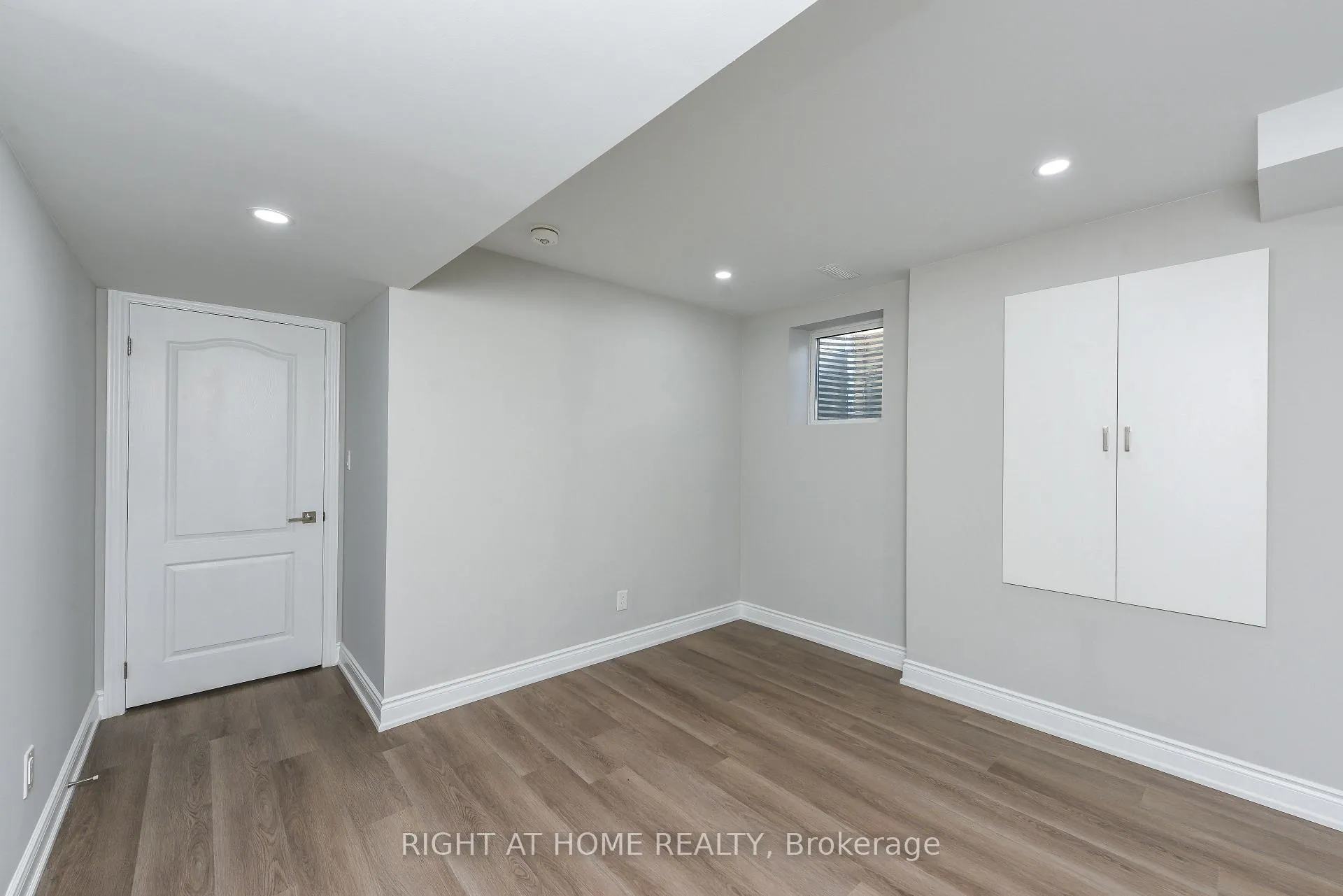 Photo 19 of 82 Elmcrest Drive, Brampton, Credit Valley — HOMEH
