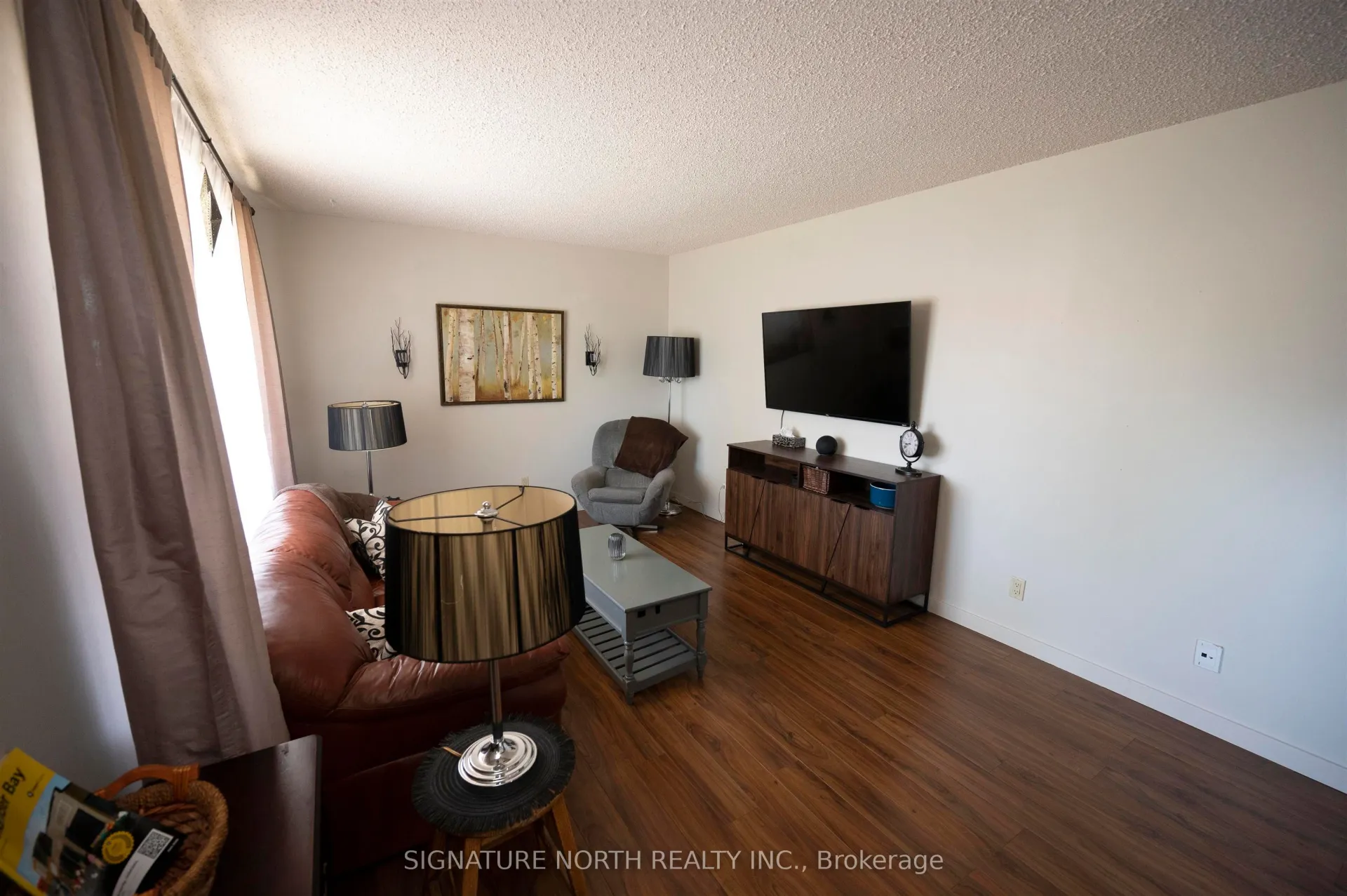 Photo 3 of 296 Sequoia Drive, Thunder Bay, Forest Park — HOMEH