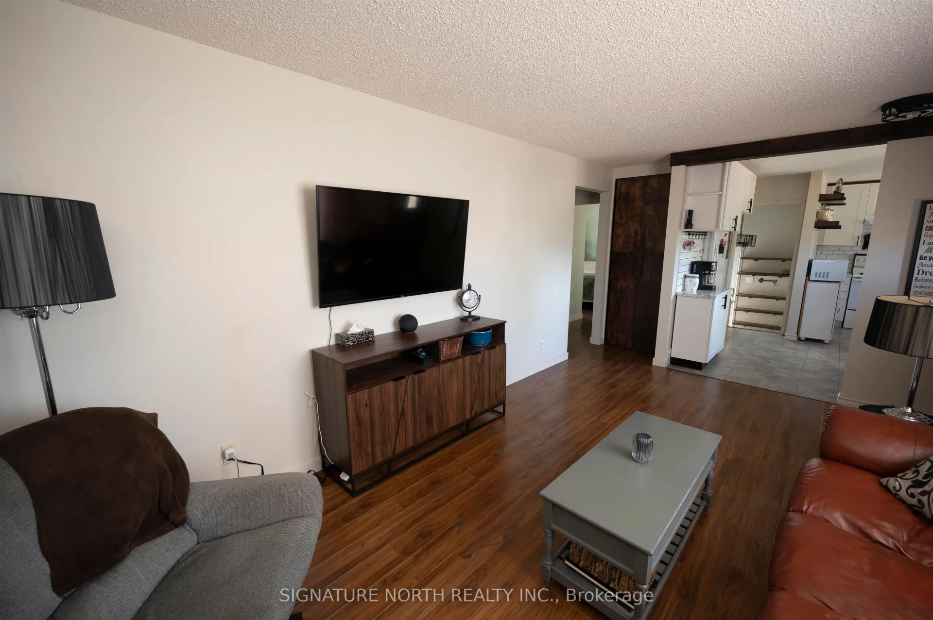 Photo 4 of 296 Sequoia Drive, Thunder Bay, Forest Park — HOMEH